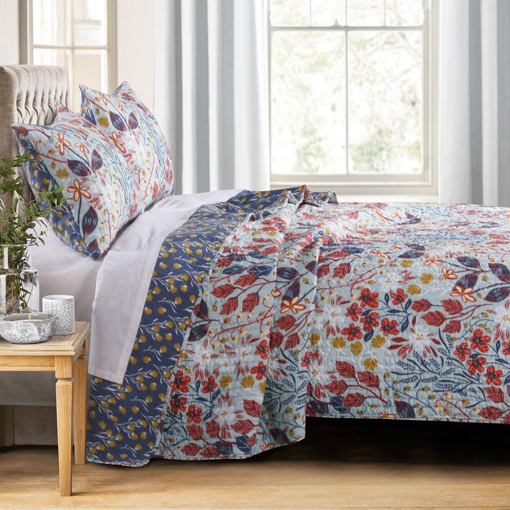 Angle. BreeBe - Perry Quilt Set 3-Piece King/Cal King - Multi.