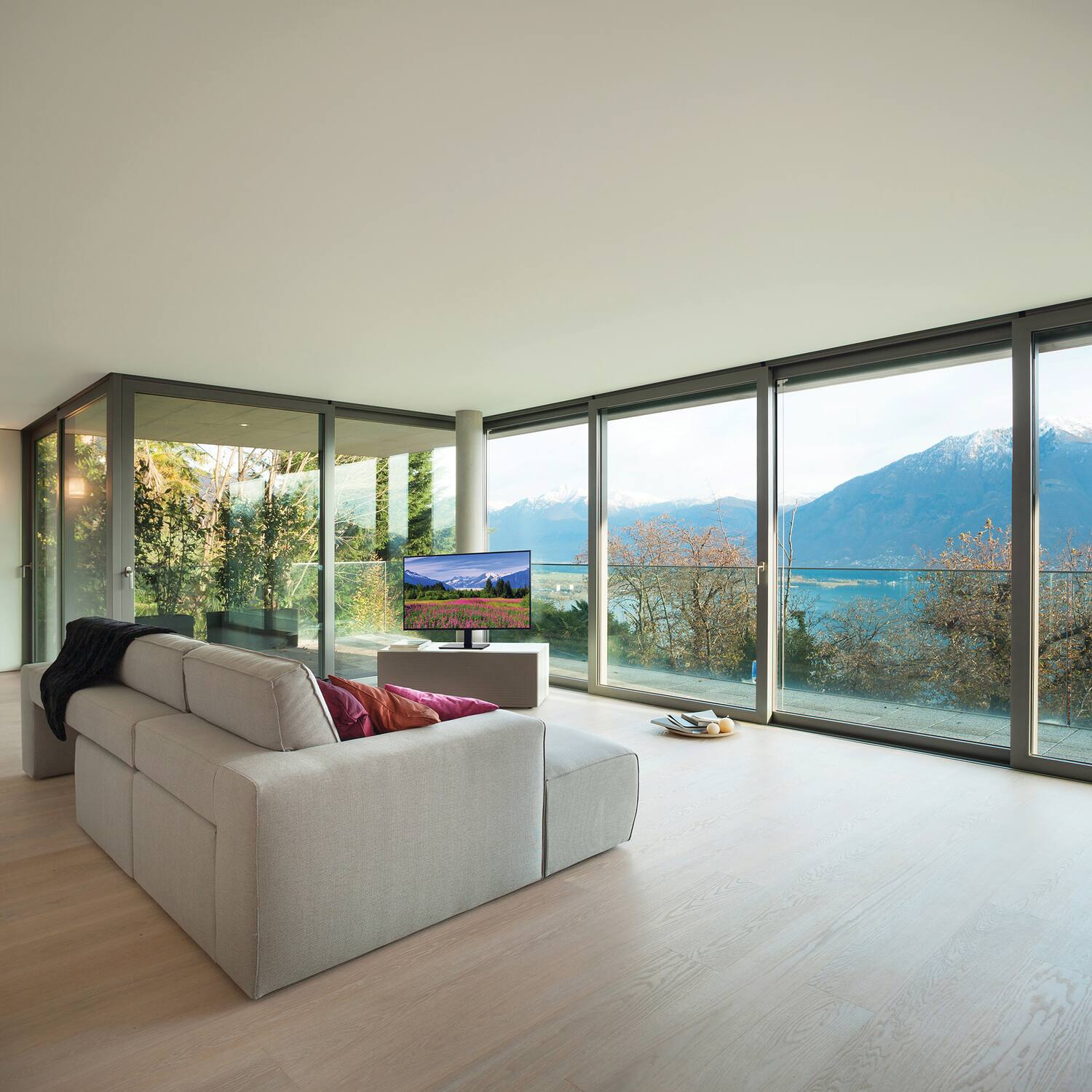 Angle. Peerless-AV - Swivel TV Stand Mount for 40" to 75" TVs, 600 x 400 mm Max VESA, Holds up to 88 lbs - Multicolor.