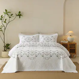 MarCielo - 3 Piece Cotton Cover Floral Embroidered Quilt Set - Vintage Cottage Bedspread Set - White