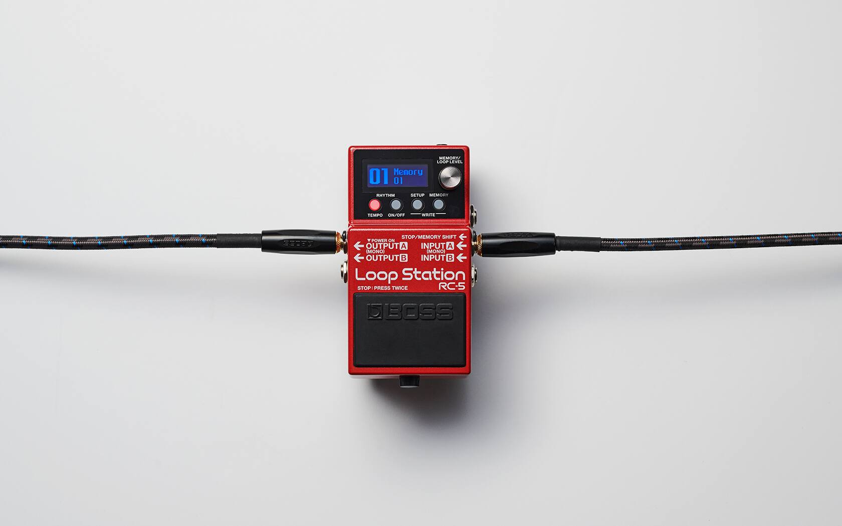 MEMORY/LOOP LEVEL  
Menoru 01 01  
NIYIHM  
SETUP  
MEMORY  
TEMP  
ON/OFF  
WRITE  
SE  
STOP/MEMORY SHIFT  
TPOWER ON  
OUTPUT A (MONO)  
INPUT A  
OUTPUT B  
INPUT B  
Loop Station  
STOP PRESS TWICE  
RC-5  
BOSS