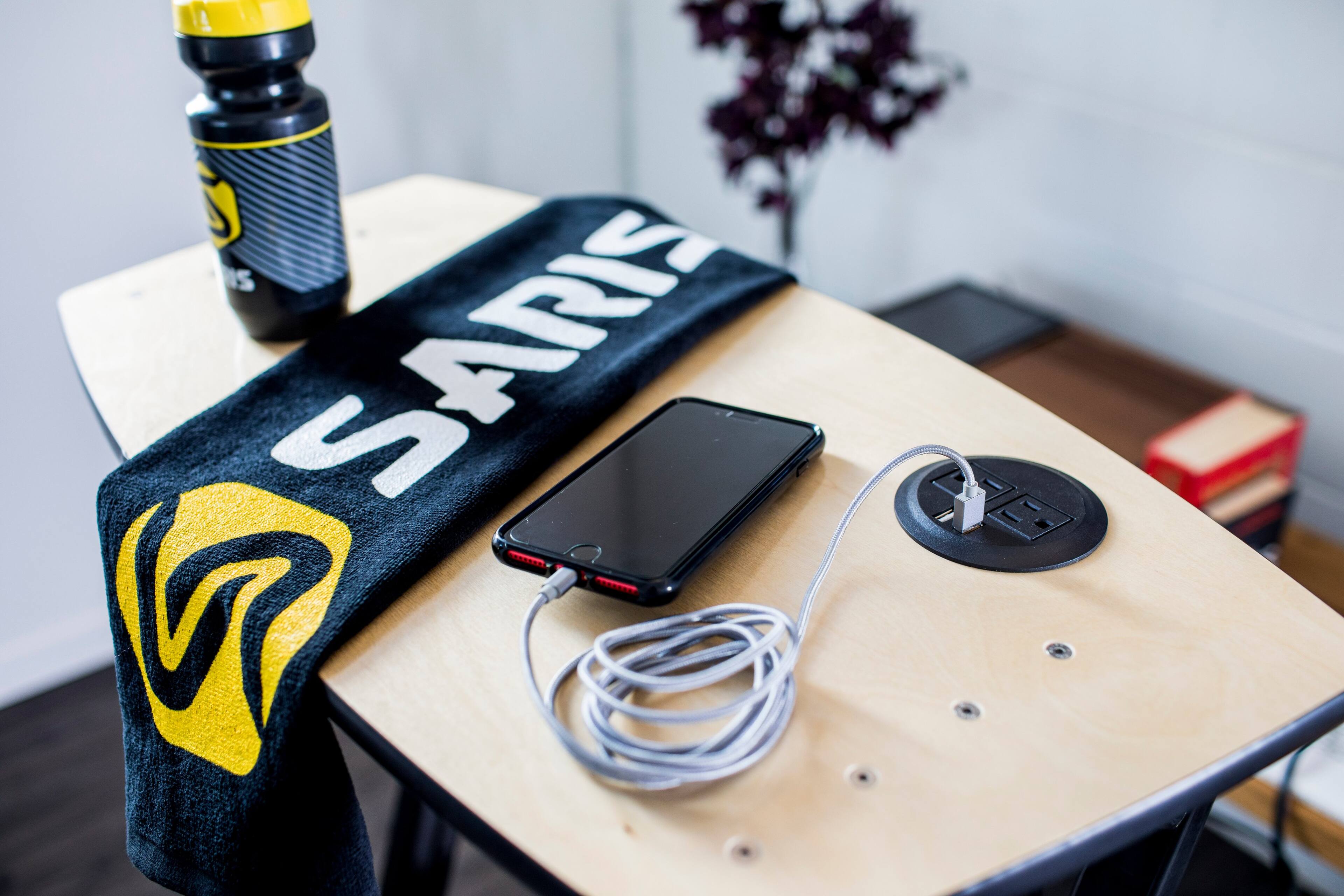 Alt View 13. Saris - TD1 Trainer Desk - Black.