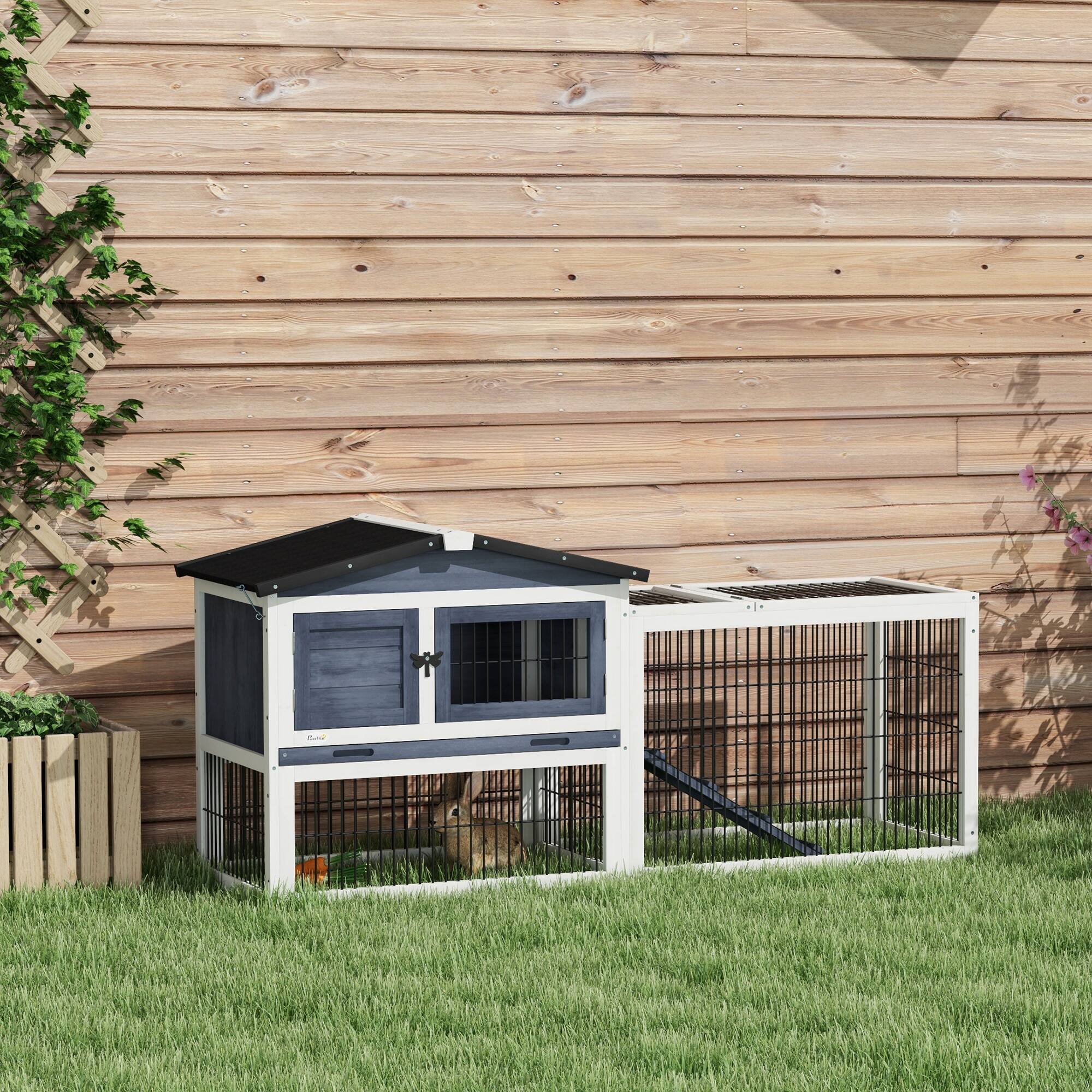 Angle. Pawhut - Level 59" Outdoor Rabbit Hutch with Openable Top.