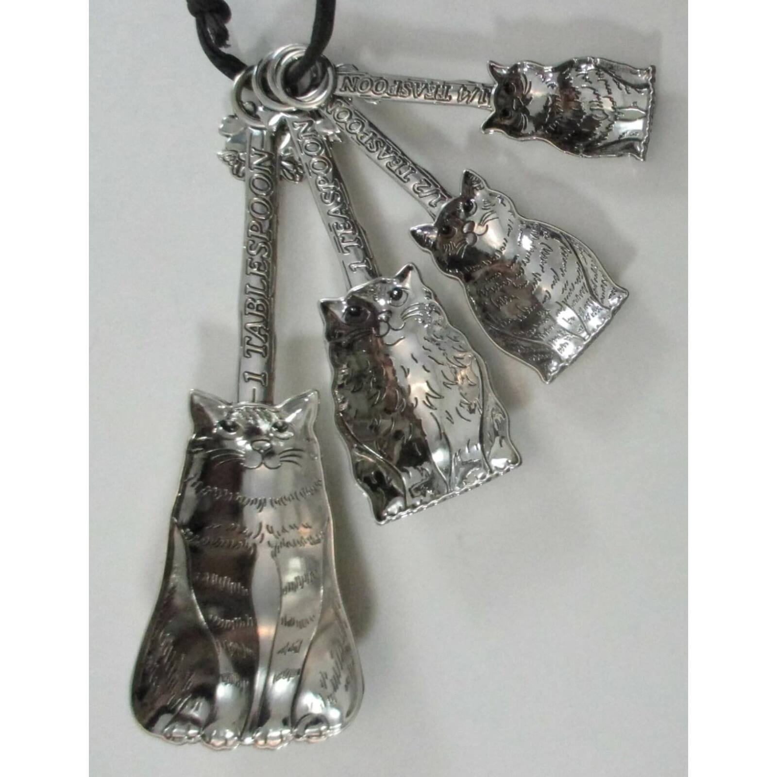 TEASPOON  
TABLESPOON  
1/2 TABLESPOON