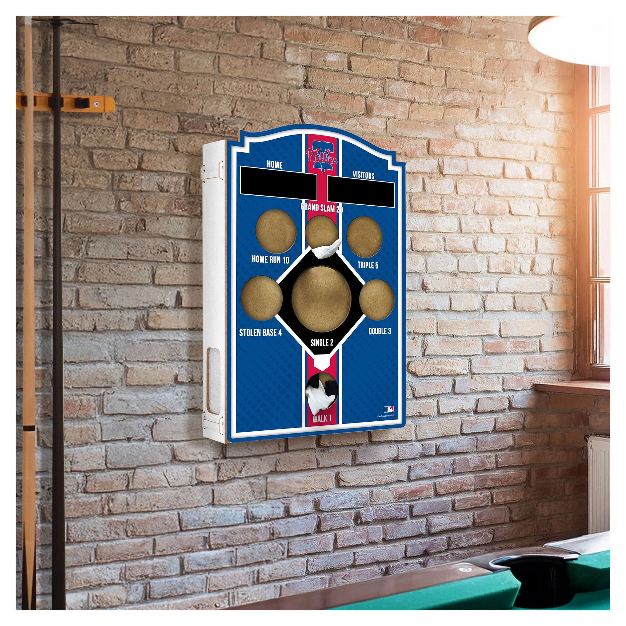 HOME  
- HOME RUN 10  
- TRIPLE 5  
- DOUBLE 2  
- SINGLE 2  
- STOLEN BASE 4  
- WALK 1  

VISITORS  
- GRAND SLAM 20