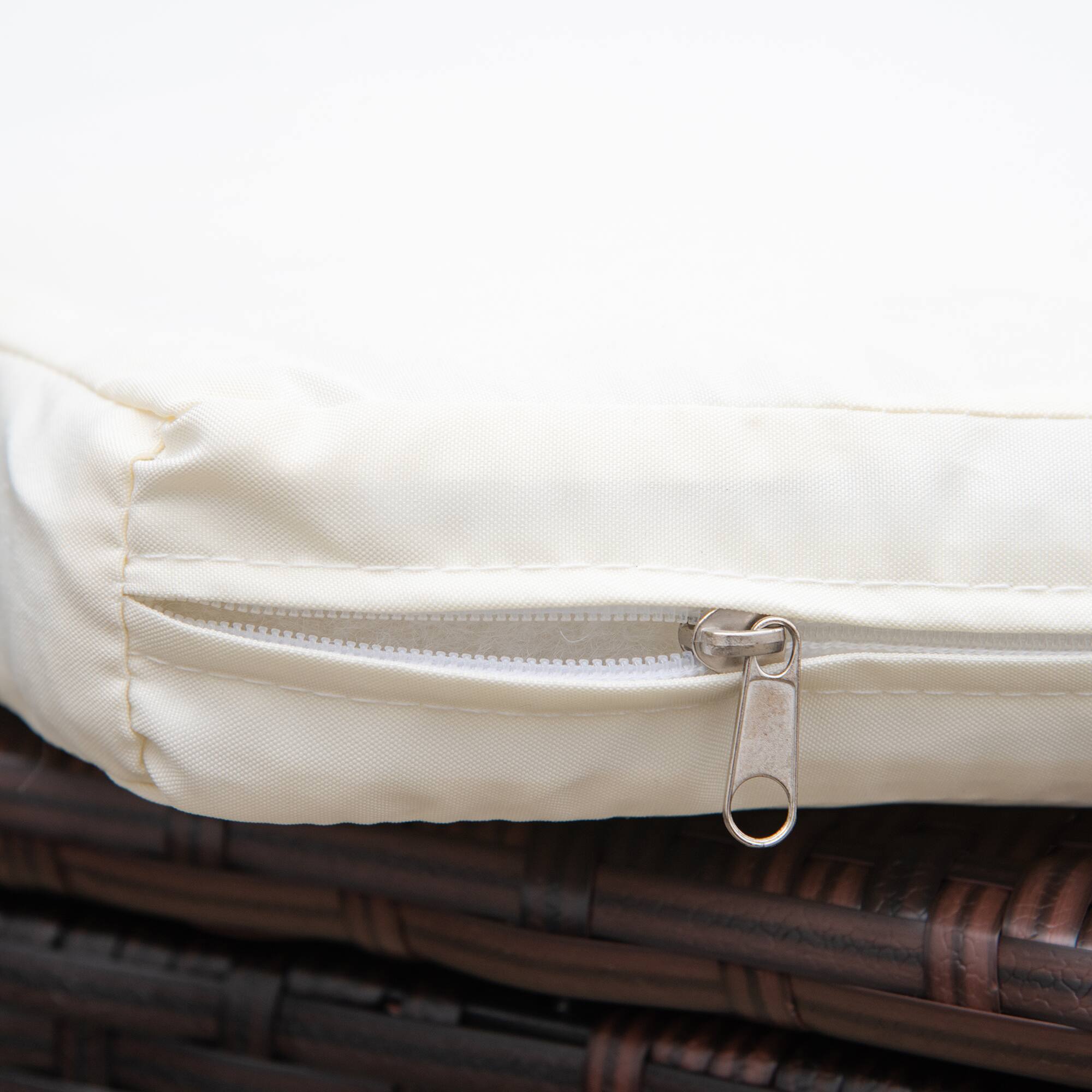 Alt View 8. Outsunny - 4-Piece Round Convertible Daybed with Cushions, Outdoor PE Rattan Patio Wicker Sofa Set - Cream White.