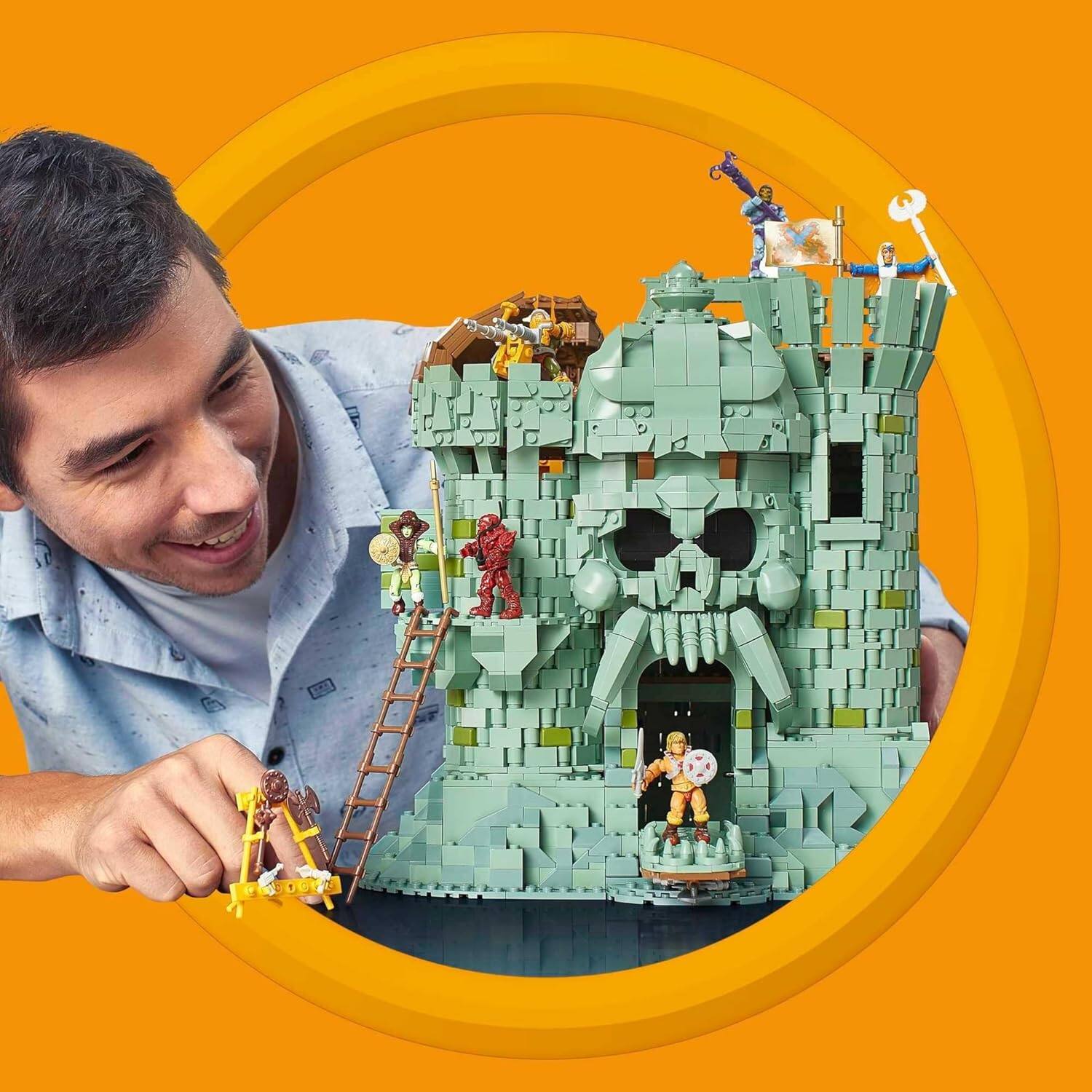 Angle. Mattel - Mega Construx Masters of the Universe Castle Grayskull Building Set.