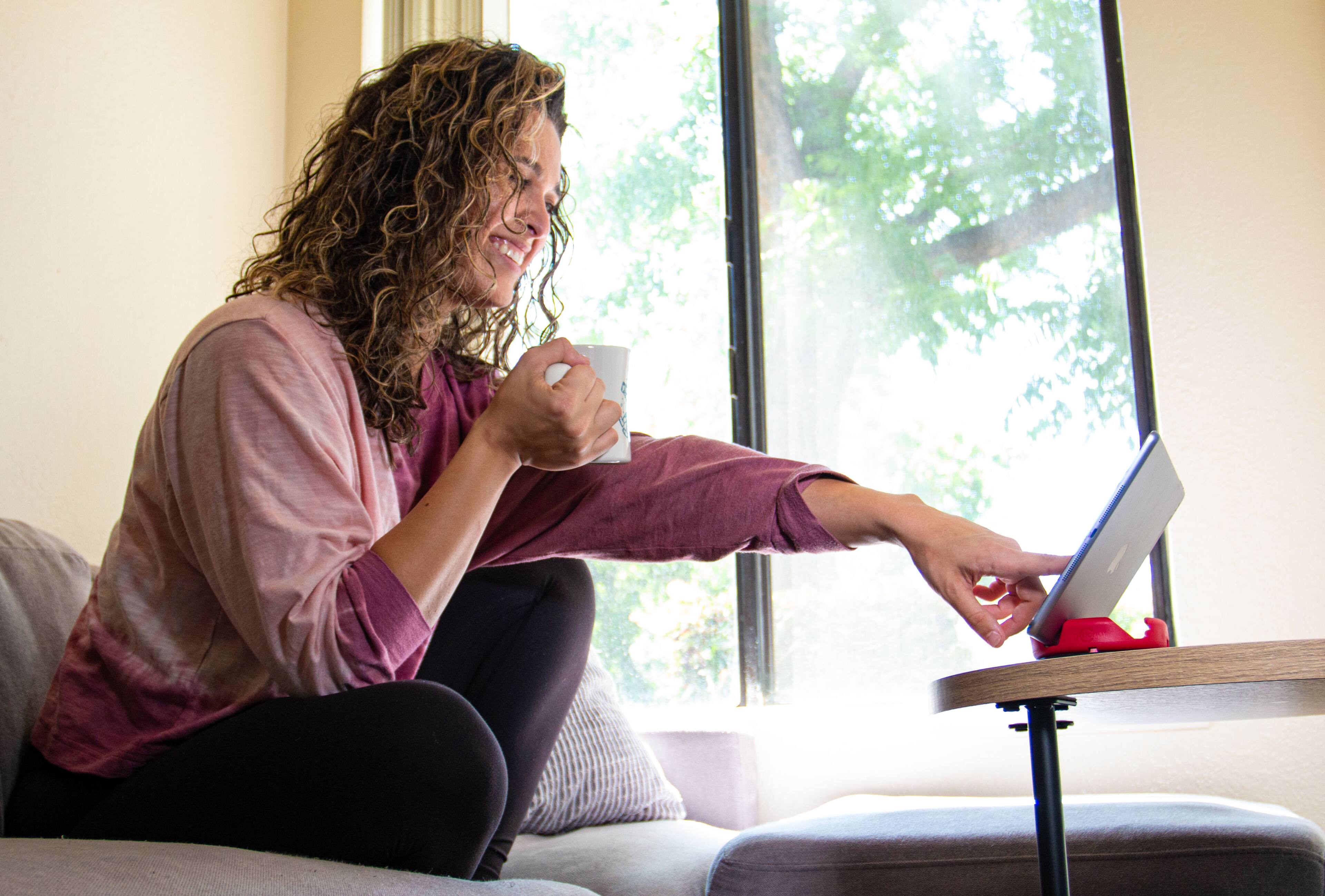 Back. GoBrands - GoDonut PLUS+ - Red.