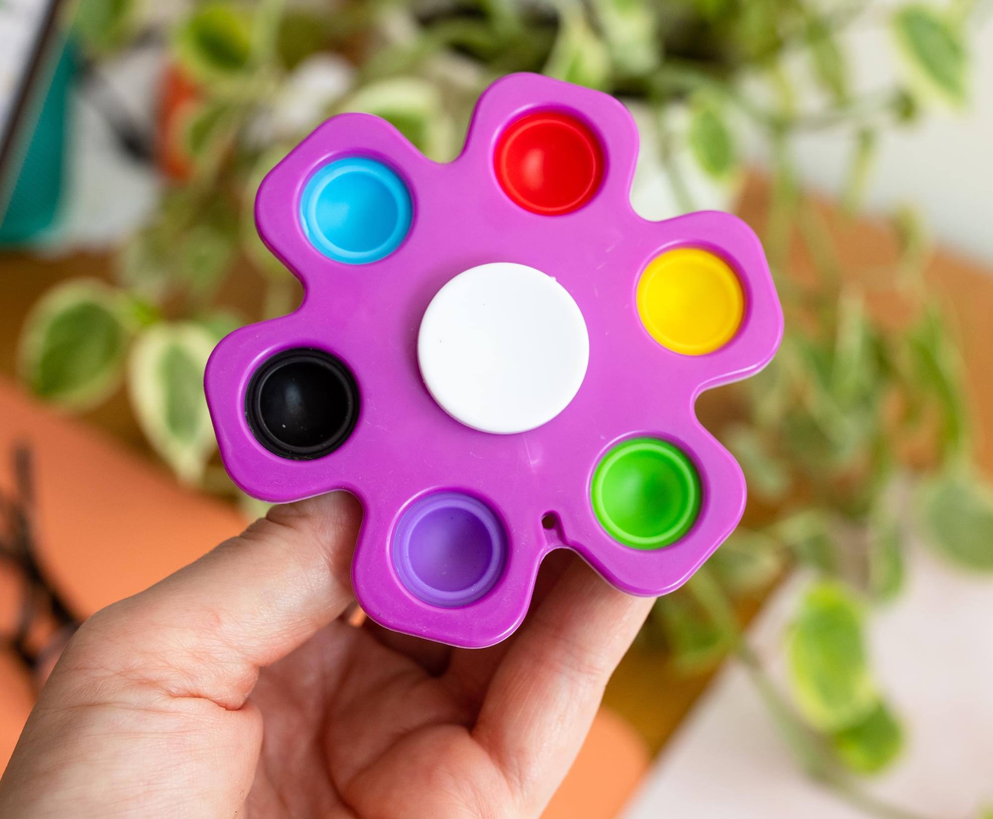 Alt View 4. Toynk - Pop Fidget Toy Spinner Face-Changing White Octopus 6-Button Bubble Popping Game - Purple.