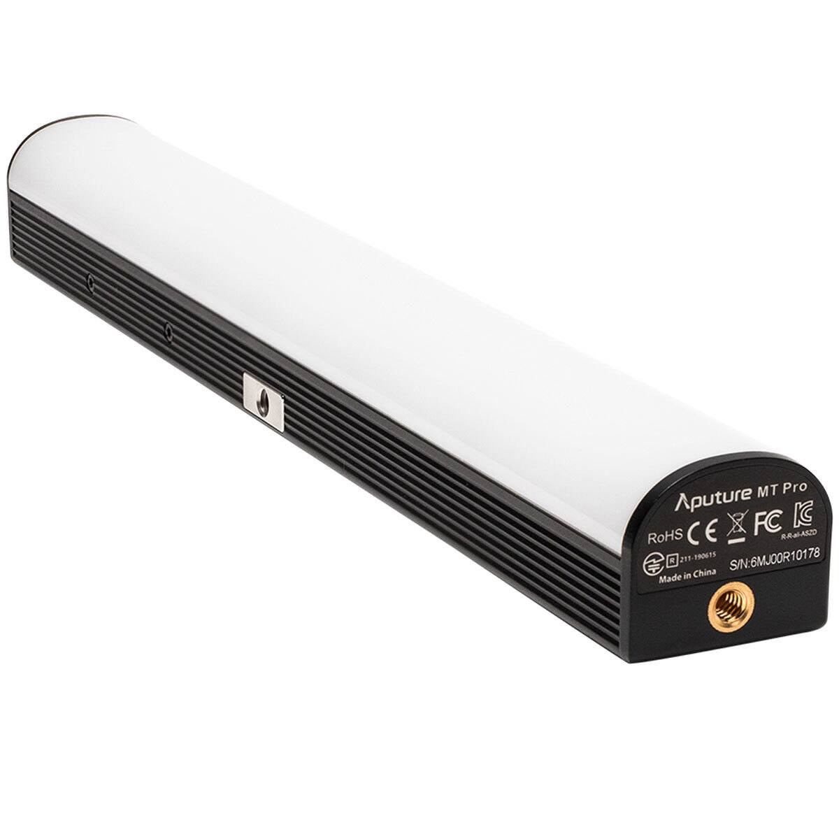 Aputure MT Pro  
RoHS CE FC  
R211-180015  
S/N: 6MJ00R10178  
Made in China