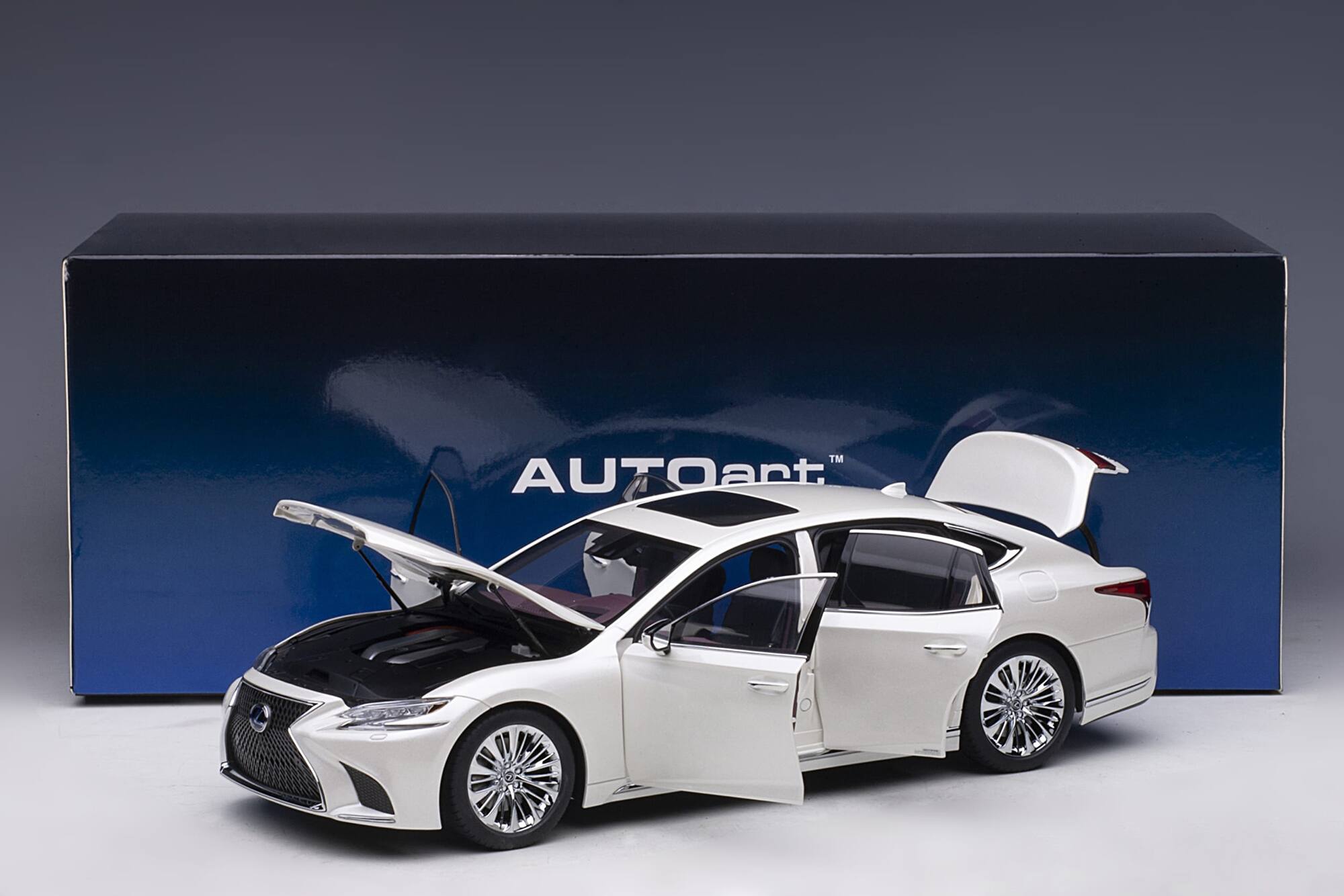 Alt View 5. Autoart - Lexus LS500h Sonic White Metallic with Crimson and Black Interior 1/18 Model Car by Autoart.