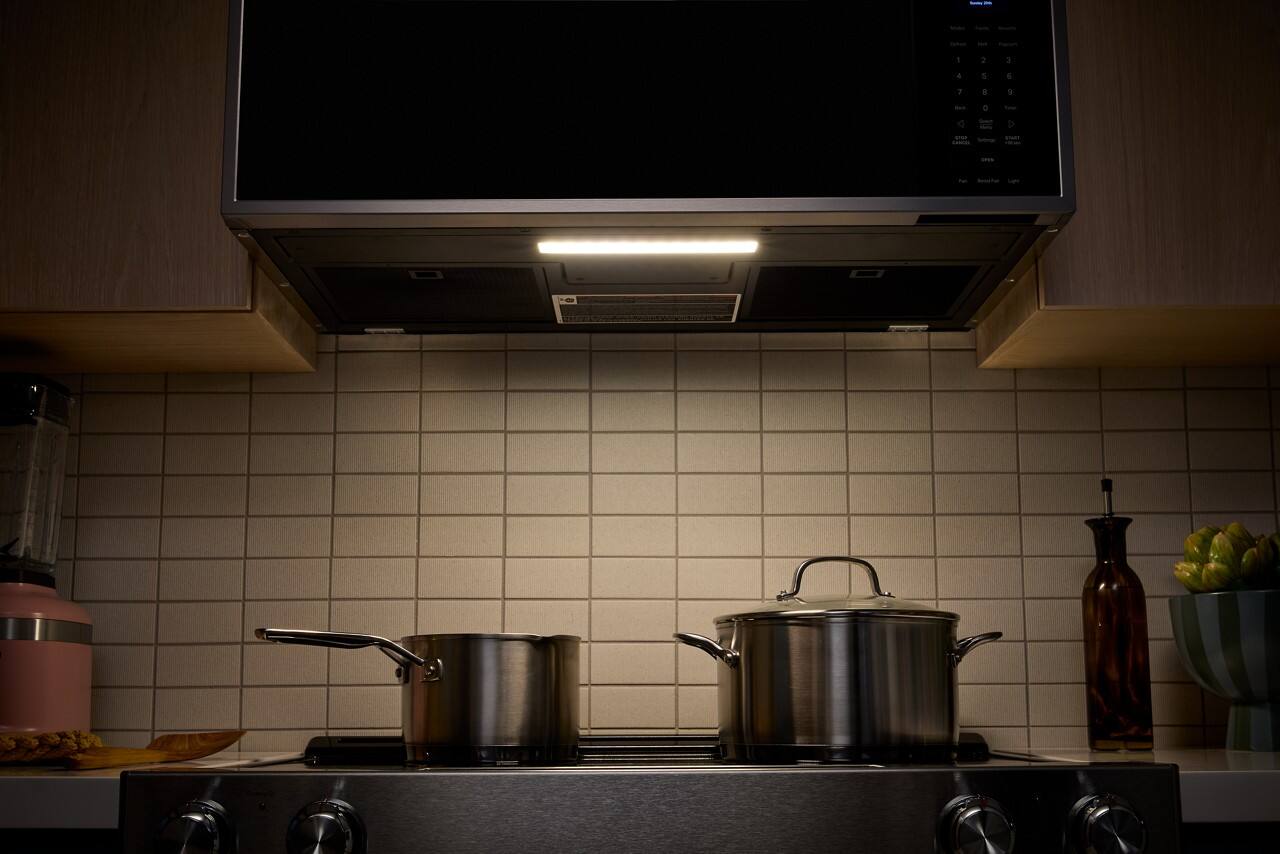 Alt View 21. KitchenAid - 1.1 Cu. Ft. Low Profile Over-the-Range Smart Microwave with Sensor Cooking and Dual Fan Ventilation - Stainless Steel Fingerprint Resistant.