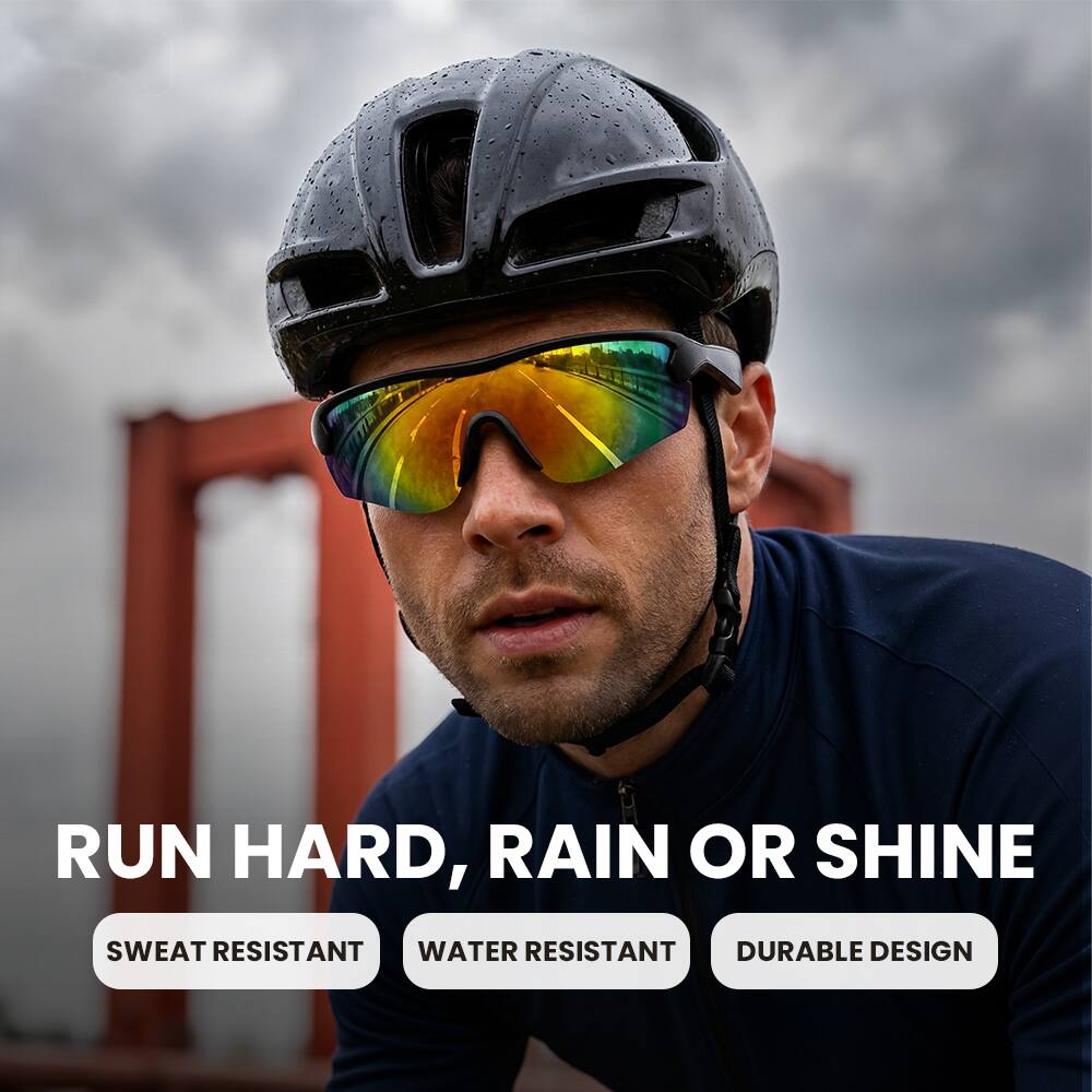 RUN HARD, RAIN OR SHINE  
SWEAT RESISTANT  
WATER RESISTANT  
DURABLE DESIGN