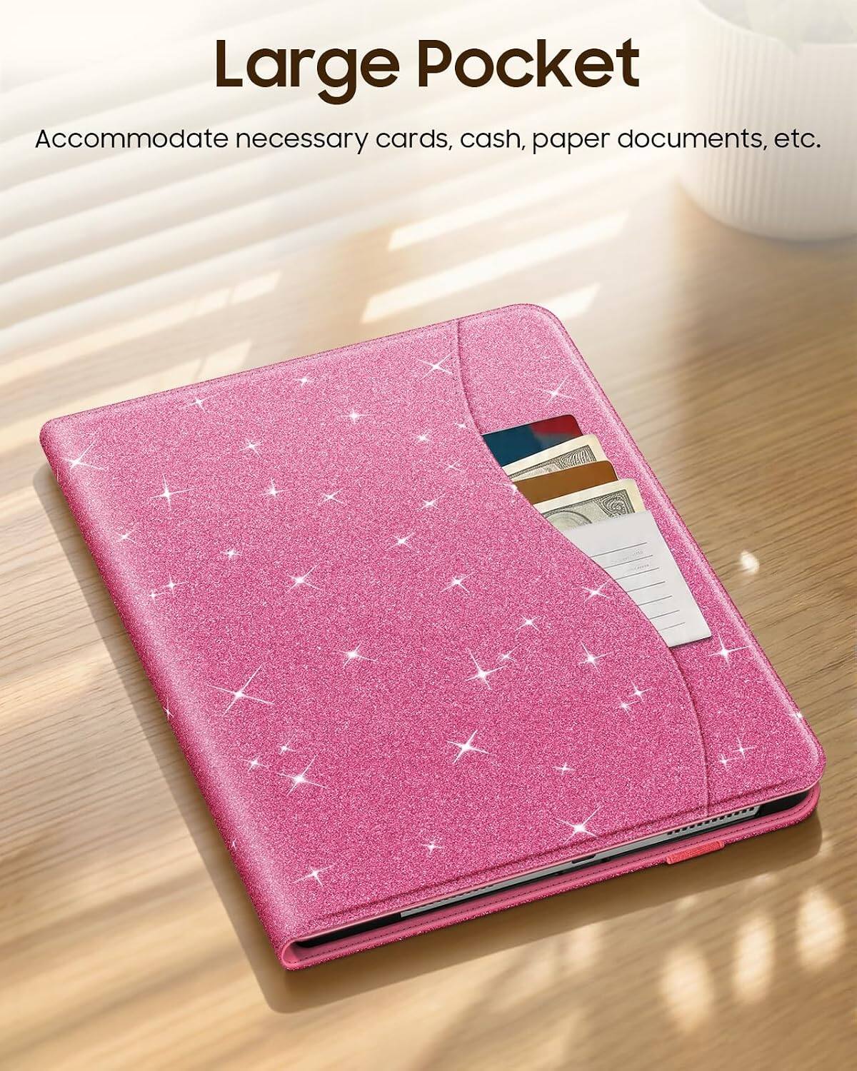 Large Pocket  
Accommodate necessary cards, cash, paper documents, etc.