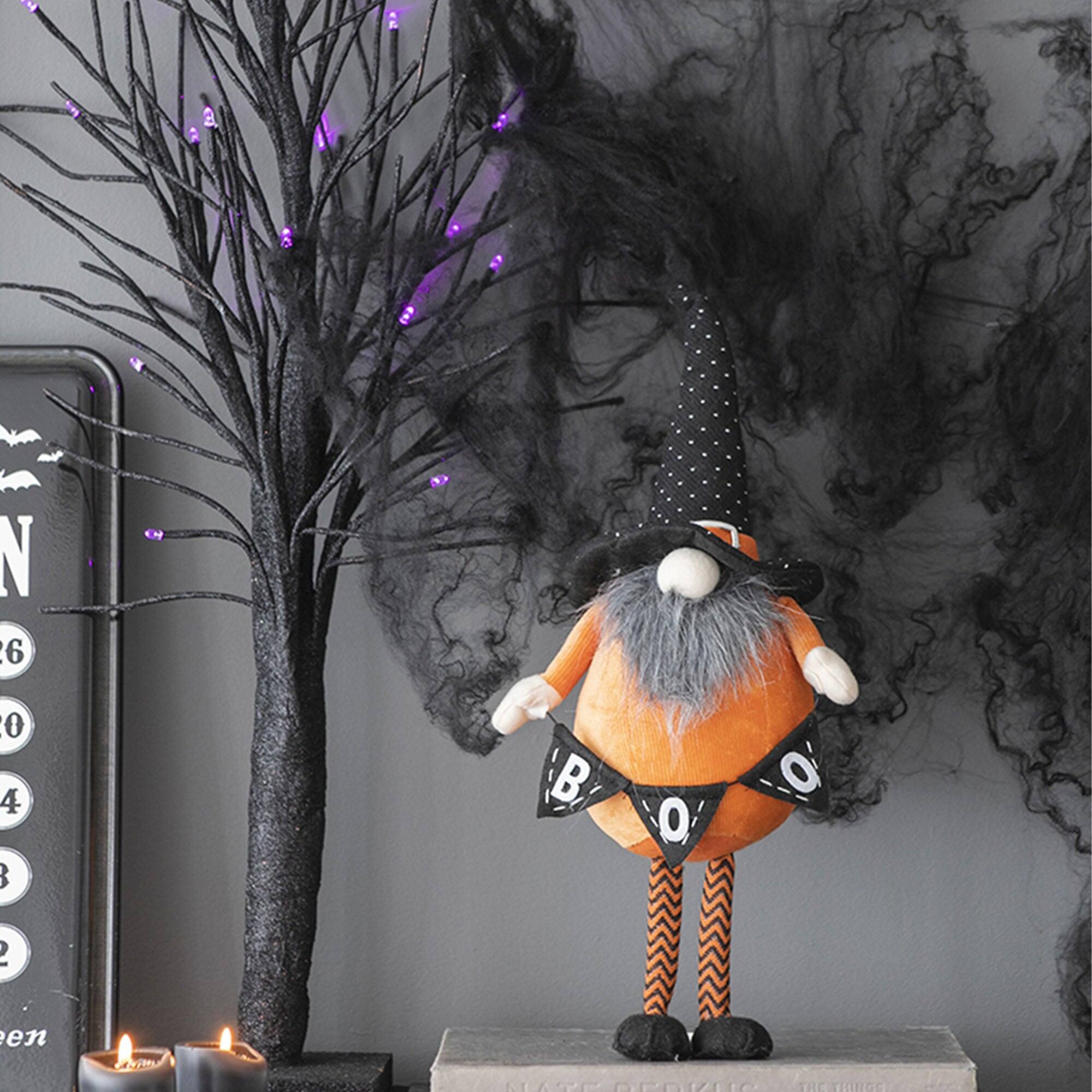 N  
6  
0  
4  
B  
2  
een  

B  
O  
O