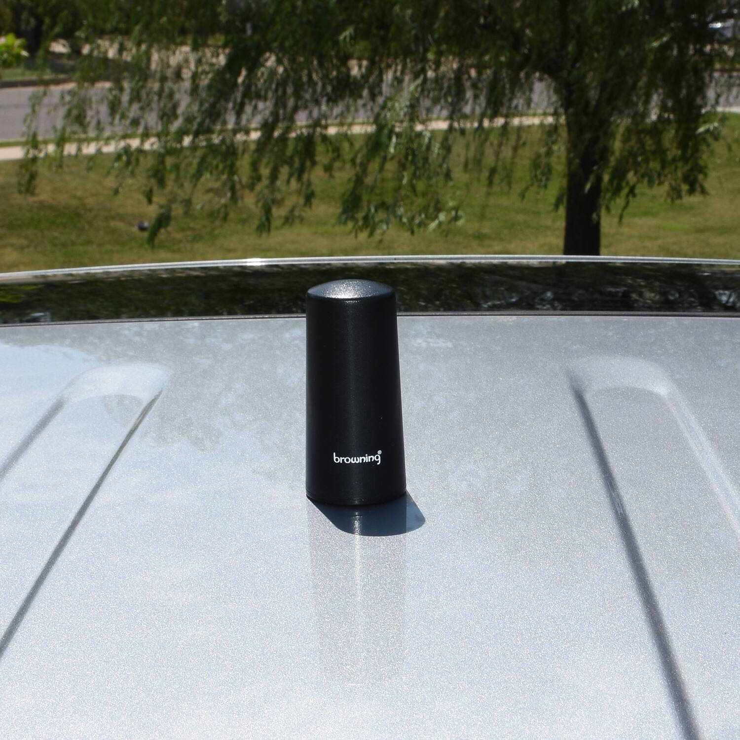 Back. Browning - 450 MHz to 465 MHz Low-Profile Antenna with NMO Mounting - Black.