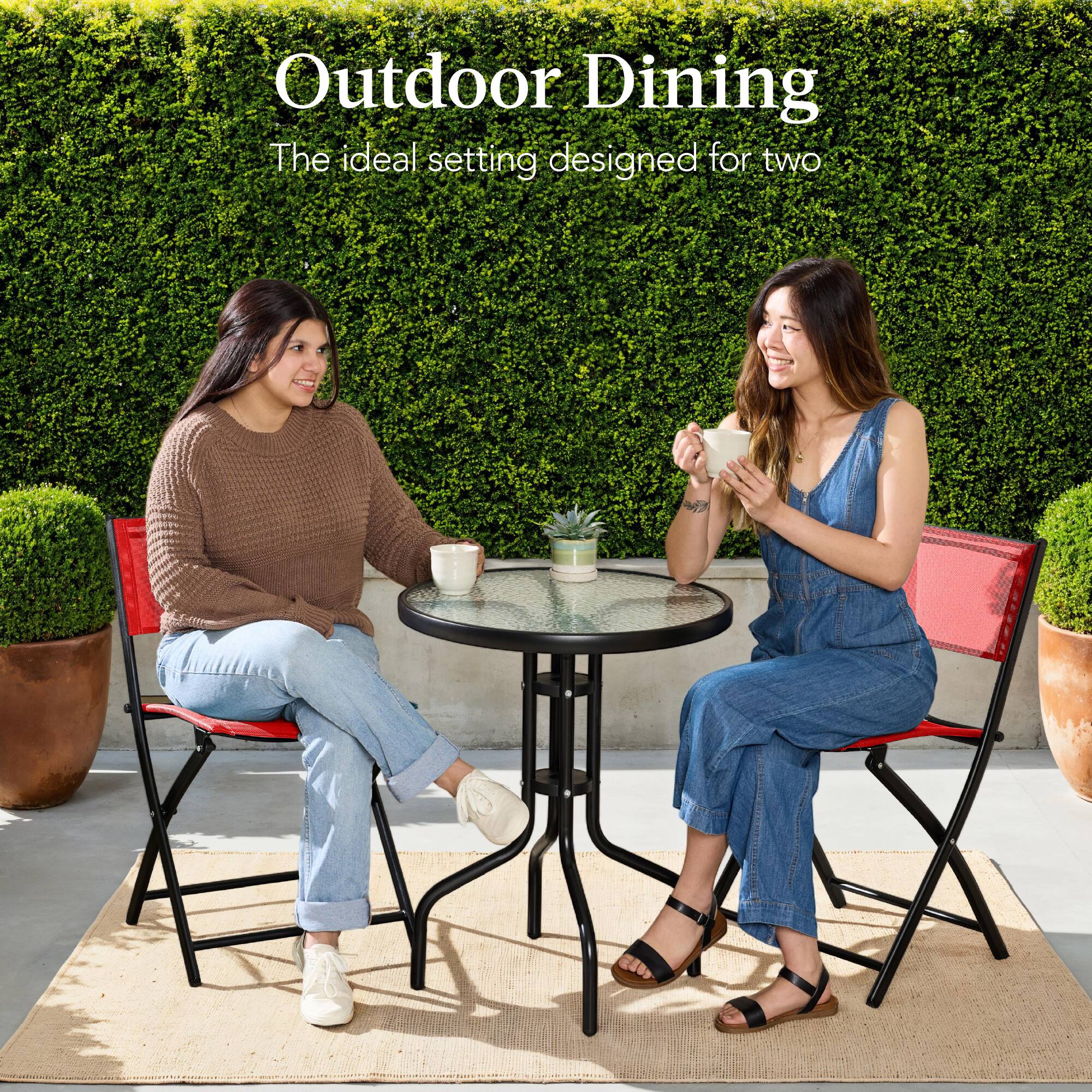 Outdoor Dining  
The ideal setting designed for two