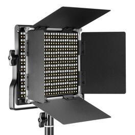 Neewer - Metal Bi-Color LED Video Light - 660 Bead Studio Panel with U Bracket & Barndoors (CRI 96+)
