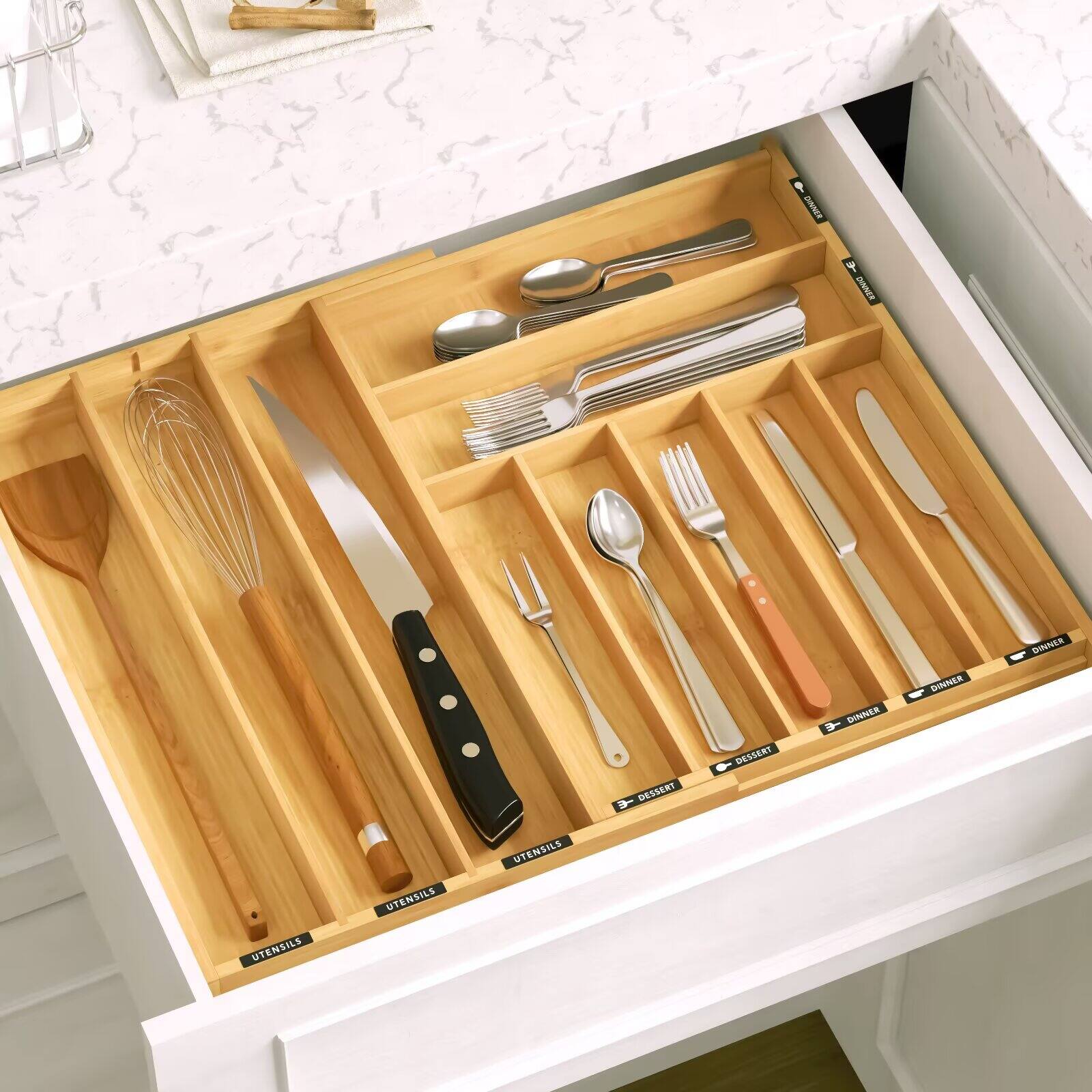 DINNER - DESSERT  
DESSERT  
DINNER  
4 DINNER UTENSILS  
UTENSILS  
UTENSILS  
UTENSILS