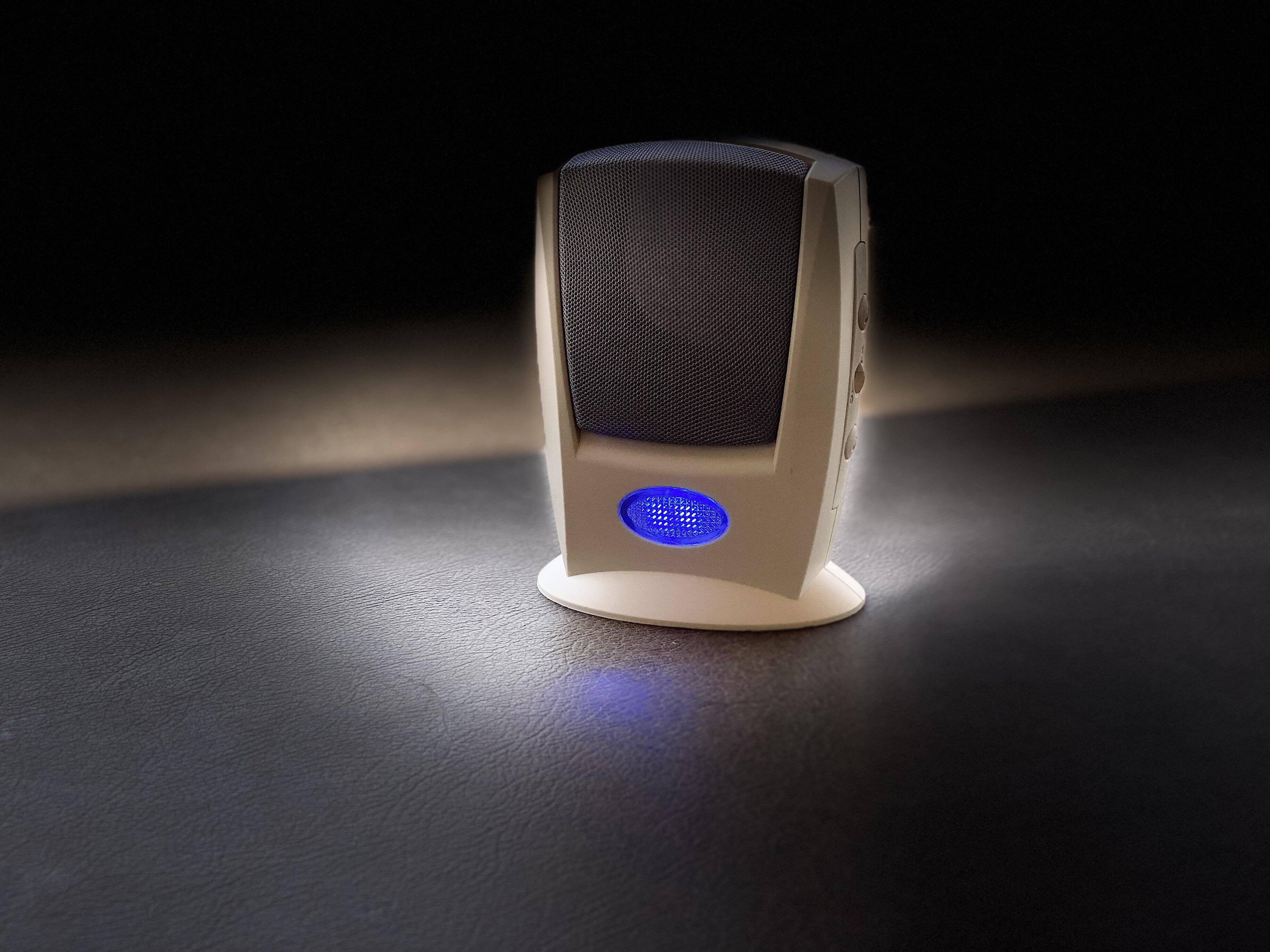 The text "EVEVEER B8E" appears to be a product model or brand name.