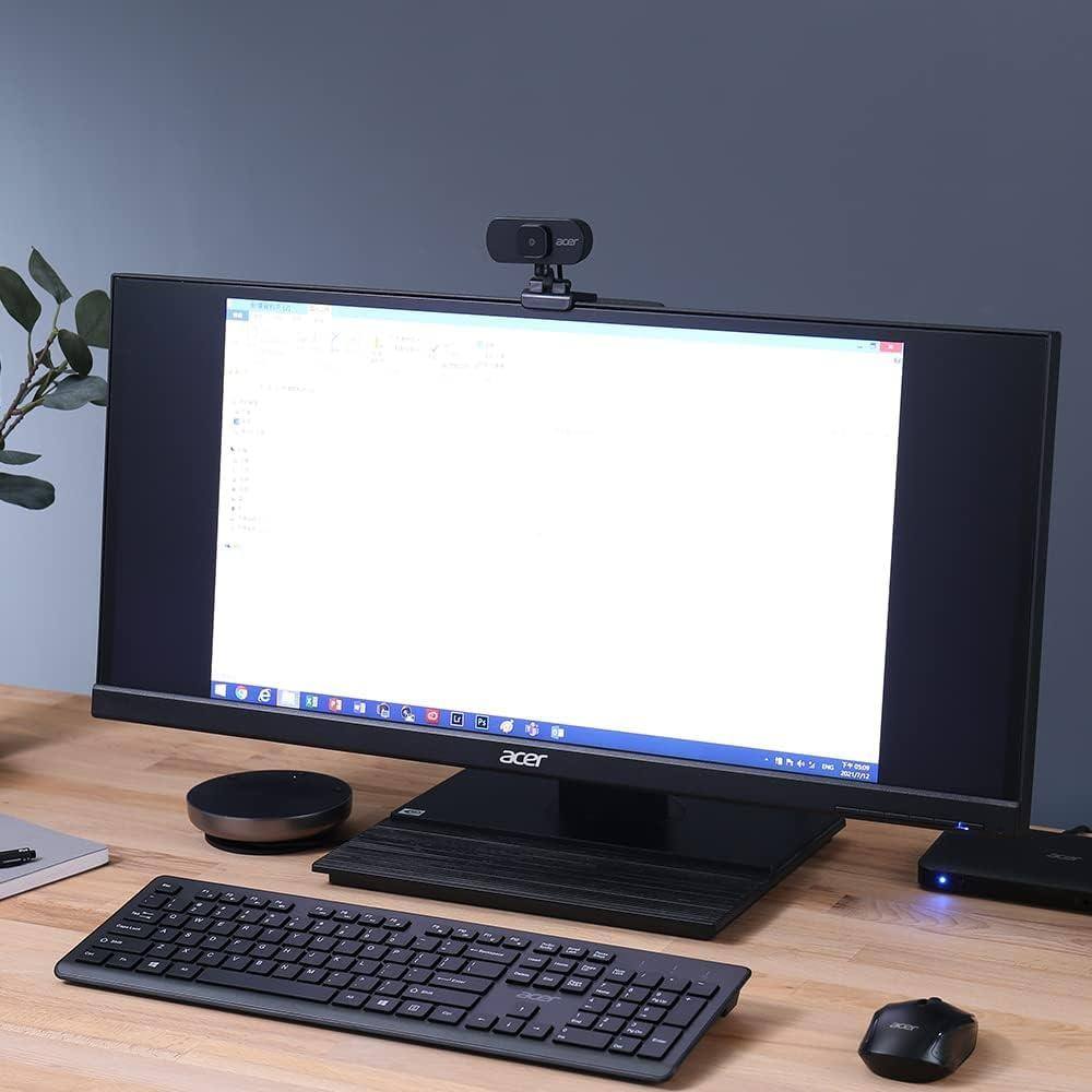 The text appears to be a mix of characters and symbols that don't form coherent words. Here's an attempt to group and correct it:

- acer 1 L P acer
- ITA mn
- 2
- a 2 e
- e o
- a + e
- & T ~ A S DE N o
- 2 T 2
- 2

This seems to be a mix of random characters and possibly some brand or model information. Without more context, it's difficult to correct accurately.