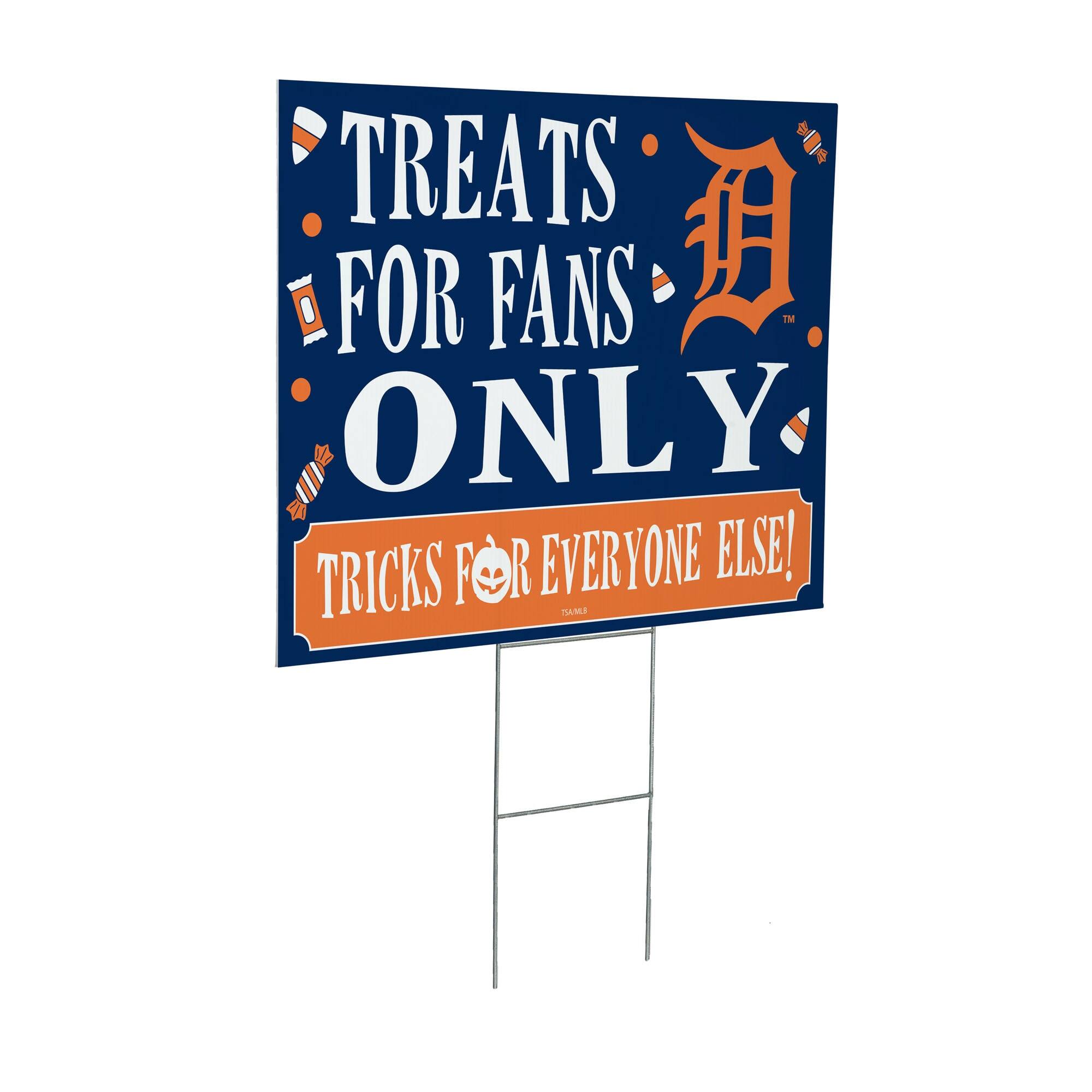 TREATS FOR FANS ONLY  
TRICKS FOR EVERYONE ELSE!