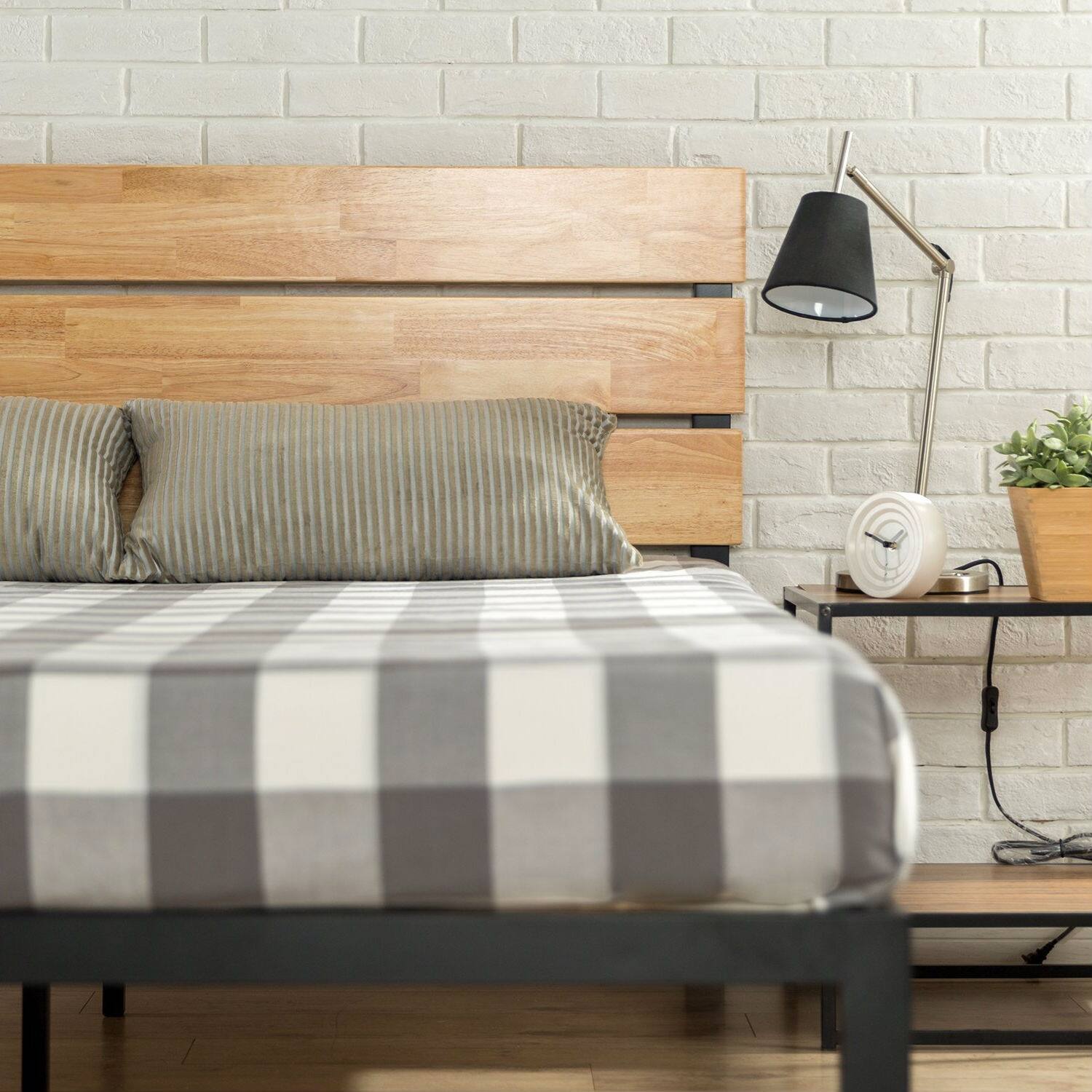 Left. Hivvago - Hivvago Full size Metal Platform Bed Frame with Wood Slats and Headboard - Brown.