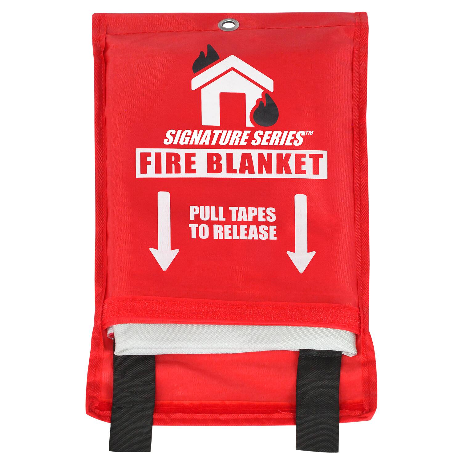 Signature Series Fire Blanket  
Pull tapes to release