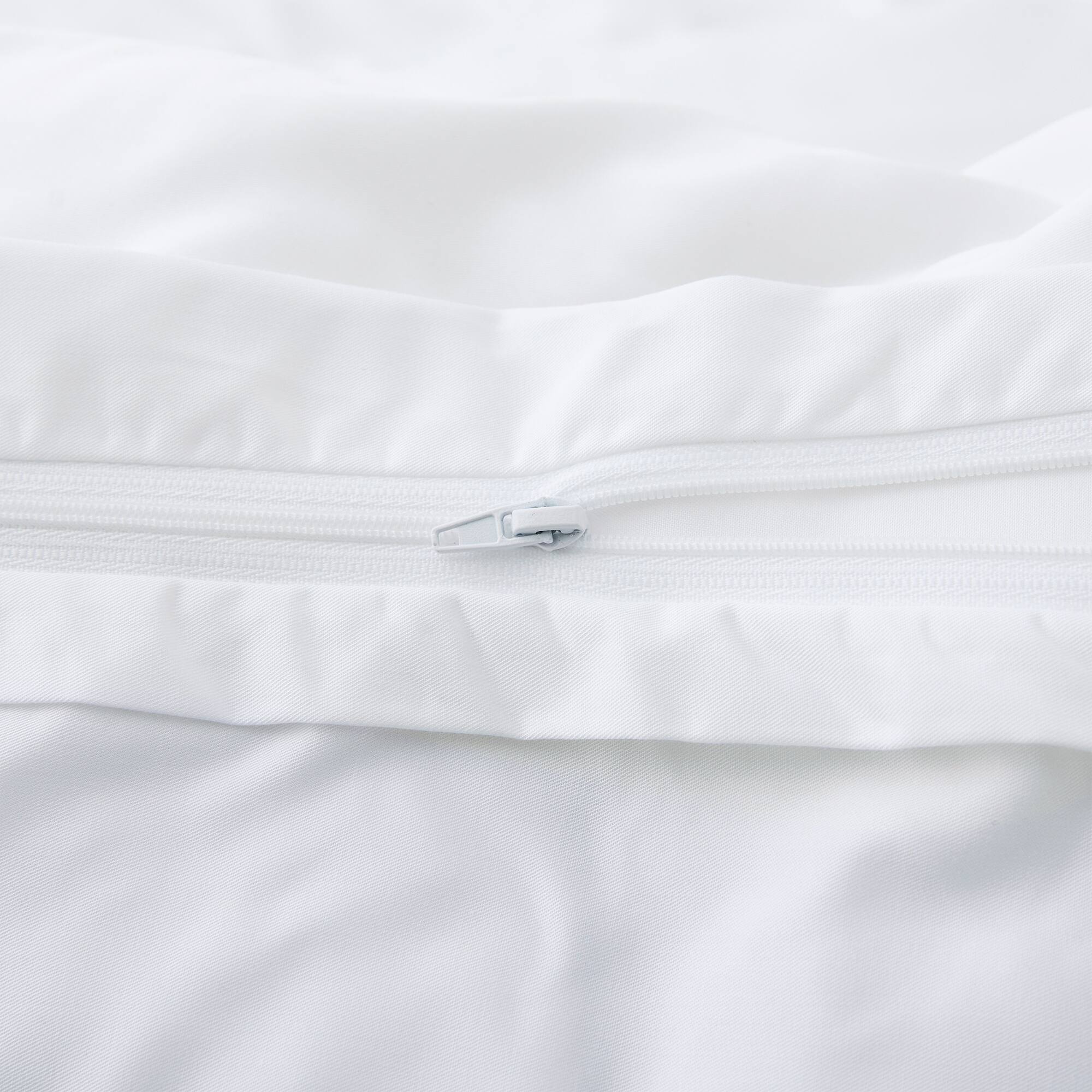 Back. Puredown - Puredown Luxury 100% Viscose from Bamboo Duvet Cover Set, Breathable & Moisture-Wicking for Hot Sleepers, Full/Queen - White.