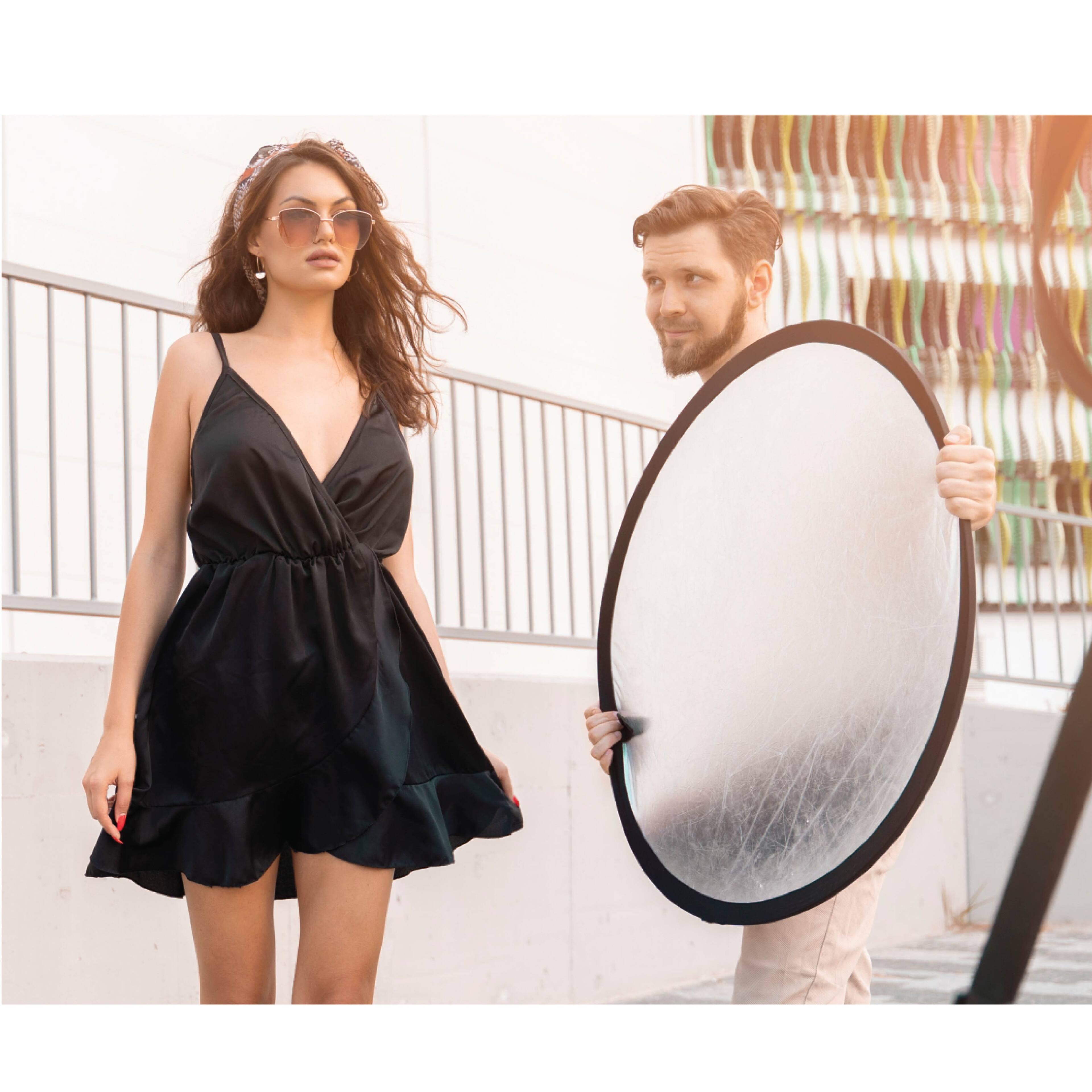 Left. Bower - 42-Inch Collapsible Light Reflector Kit - Black.