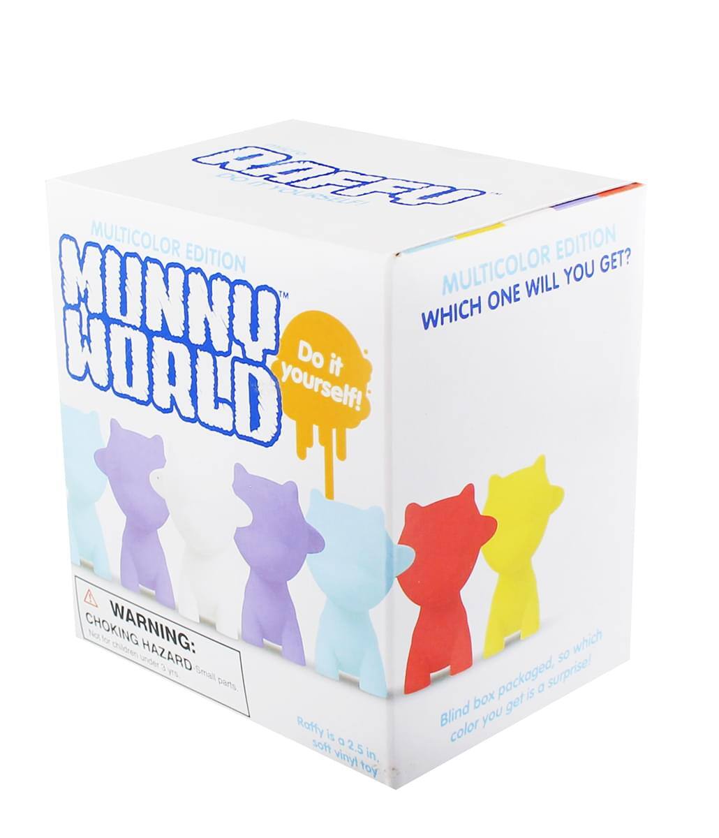 MULTICOLOR EDITION  
MUNNY WORLD  
Do it yourself!  

MULTICOLOR EDITION  
WHICH ONE WILL YOU GET?  

WARNING: CHOKING HAZARD - Small parts. Not for children under 3 yrs.  

Ratty is a 2.5" soft vinyl toy which is blind box packaged, so which color you get is a surprise!