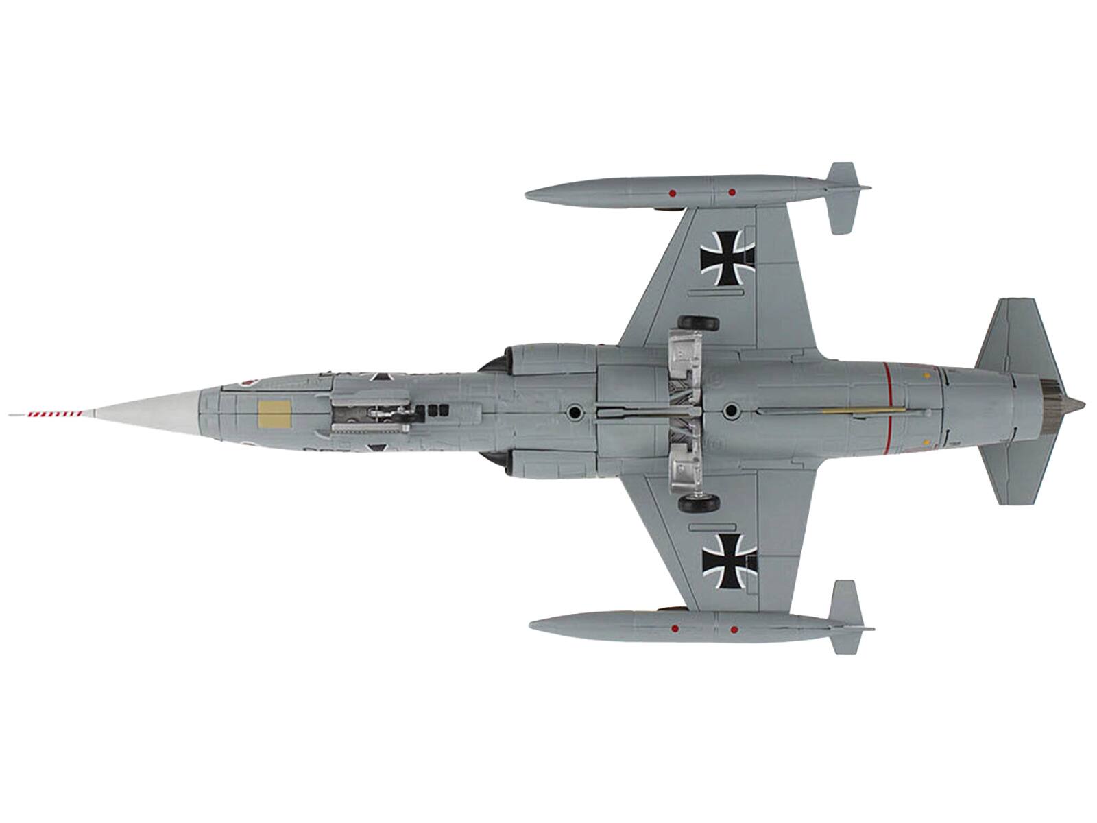 Back. Hobby Master - Lockheed RF-104G Starfighter Fighter Aircraft "AG 51 Immelmann" (1966) German Luftwaffe "Air Power Series" 1/72 - Gray.