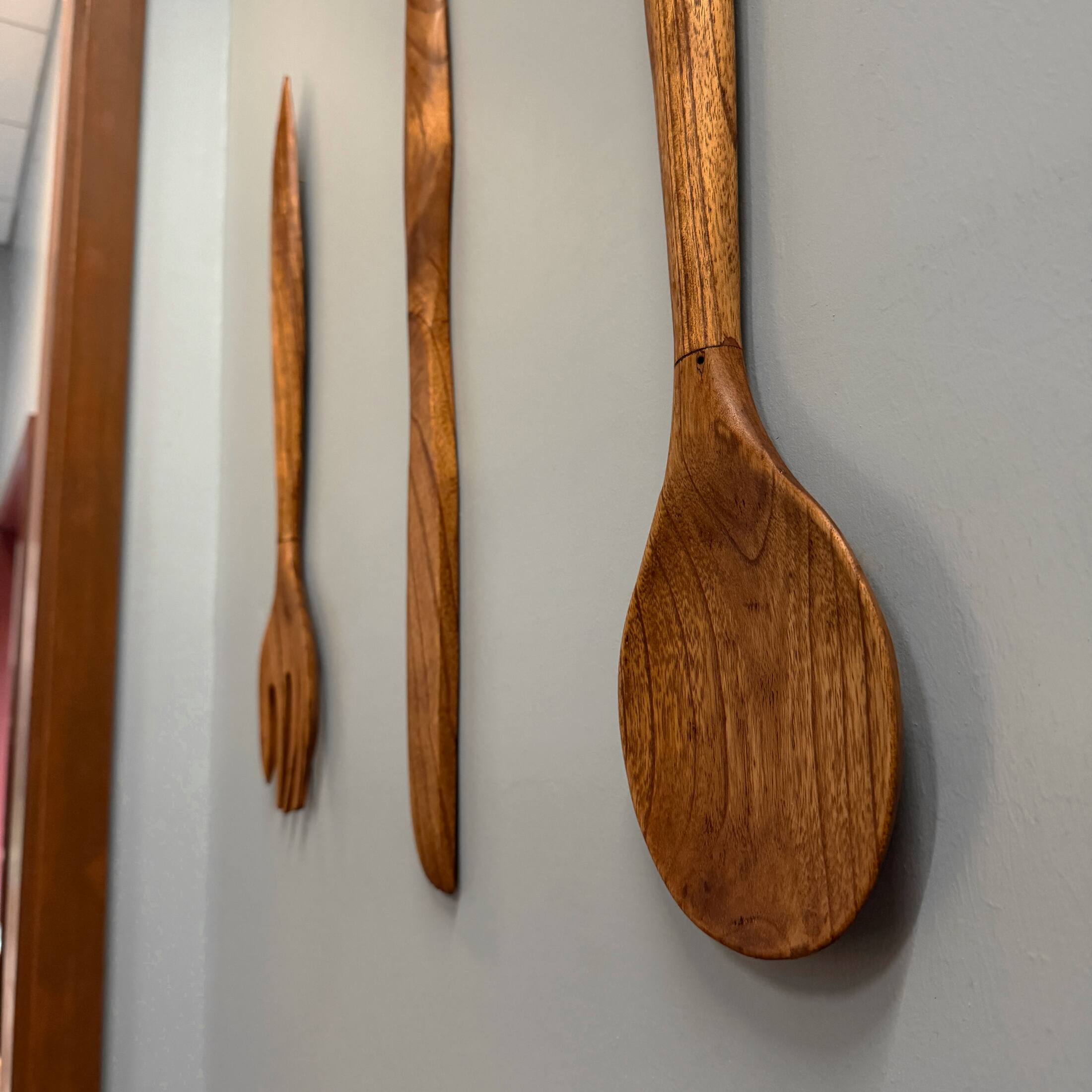 Alt View 5. Zeckos - Oversized Wooden Cutlery Wall Art Set Spoon Fork Knife 24 Inch Kitchen Decor - Natural.