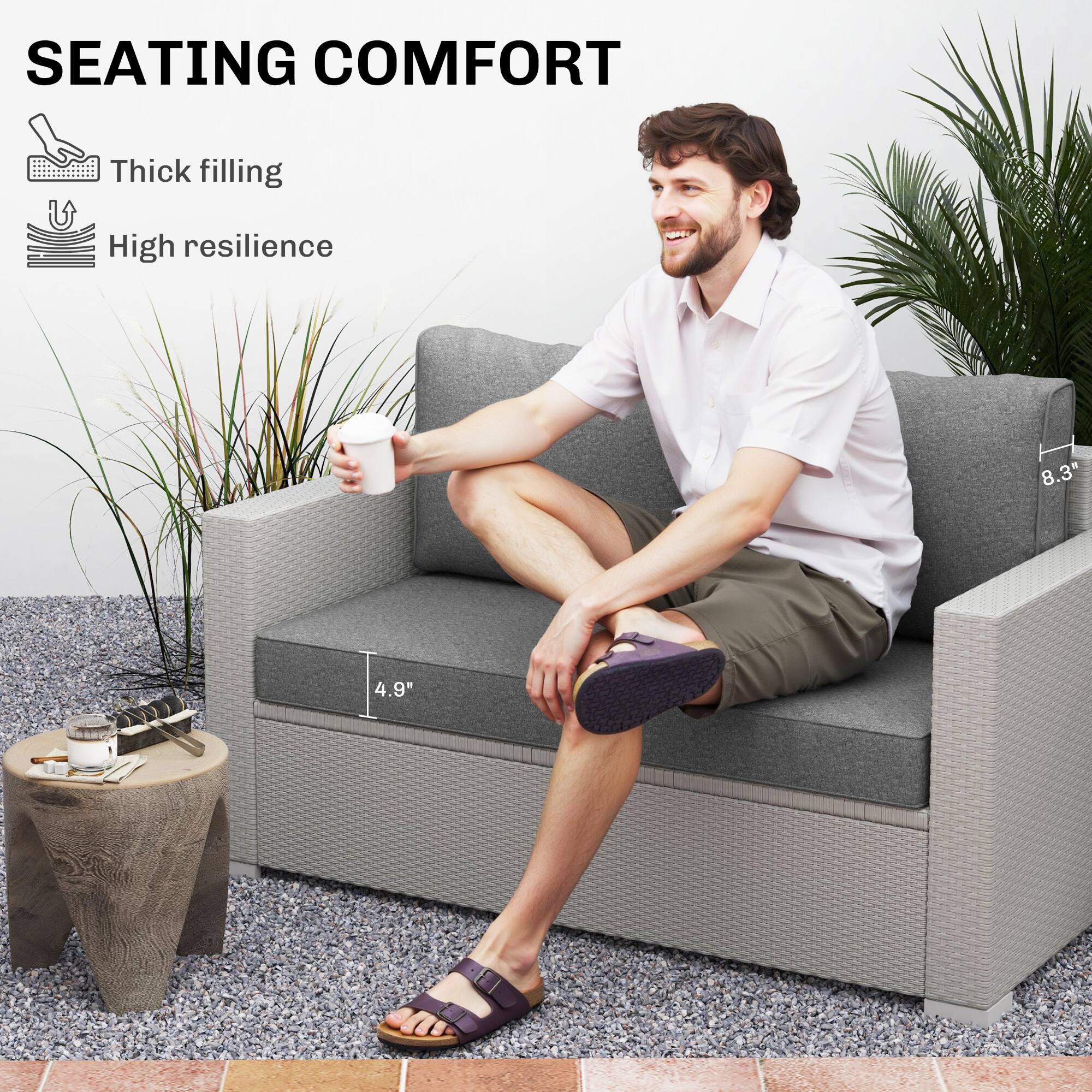 SEATING COMFORT
Thick filling
High resilience
8.3"
4.9"