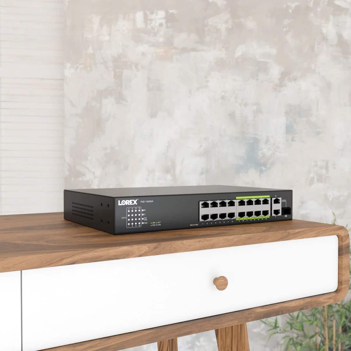 Lorex Network Switch - 8 Ports - 10/100/1000 Mbps - Managed - PoE+ - 2 SFP Slots - 24V DC - 19" Rack Mountable.