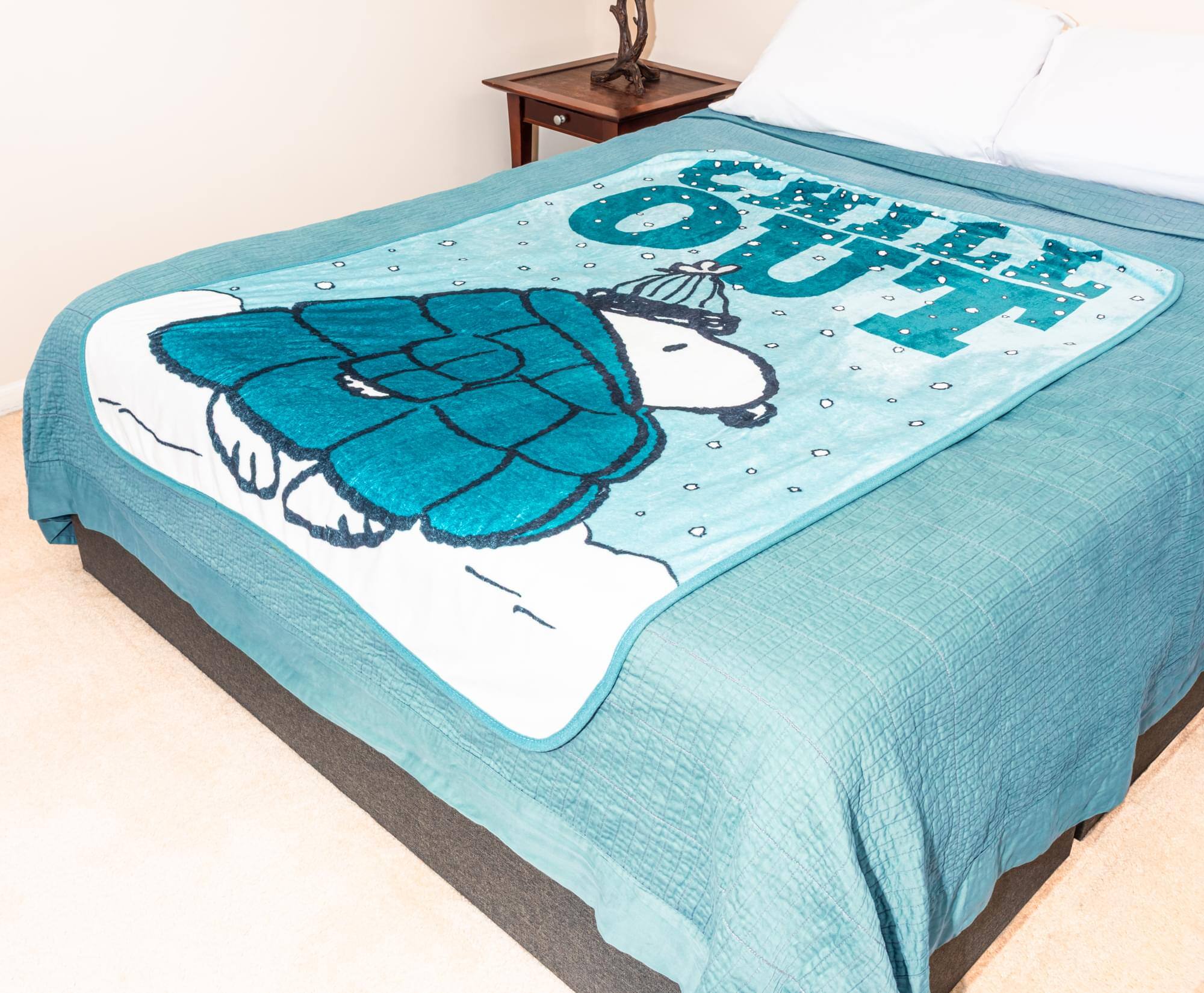 Alt View 2. Silver Buffalo - Peanuts Snoopy "Chill Out" Fleece Throw Blanket | 45 x 60 Inches - Blue.