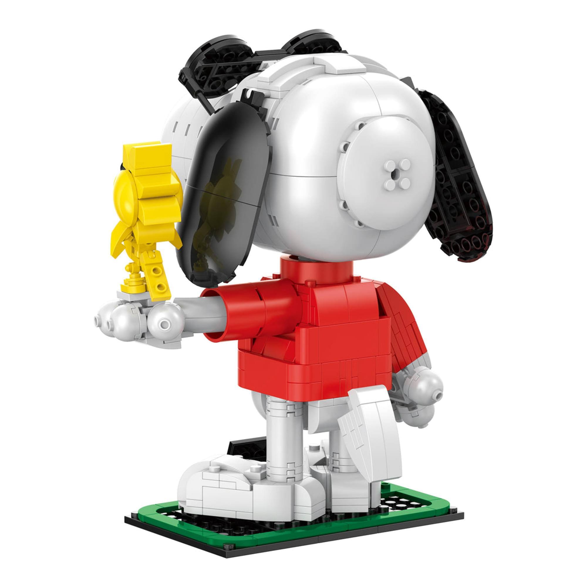 Alt View 2. Brickcraft - Peanuts Joe Cool 642-Piece Building Set - Multi-Colored.