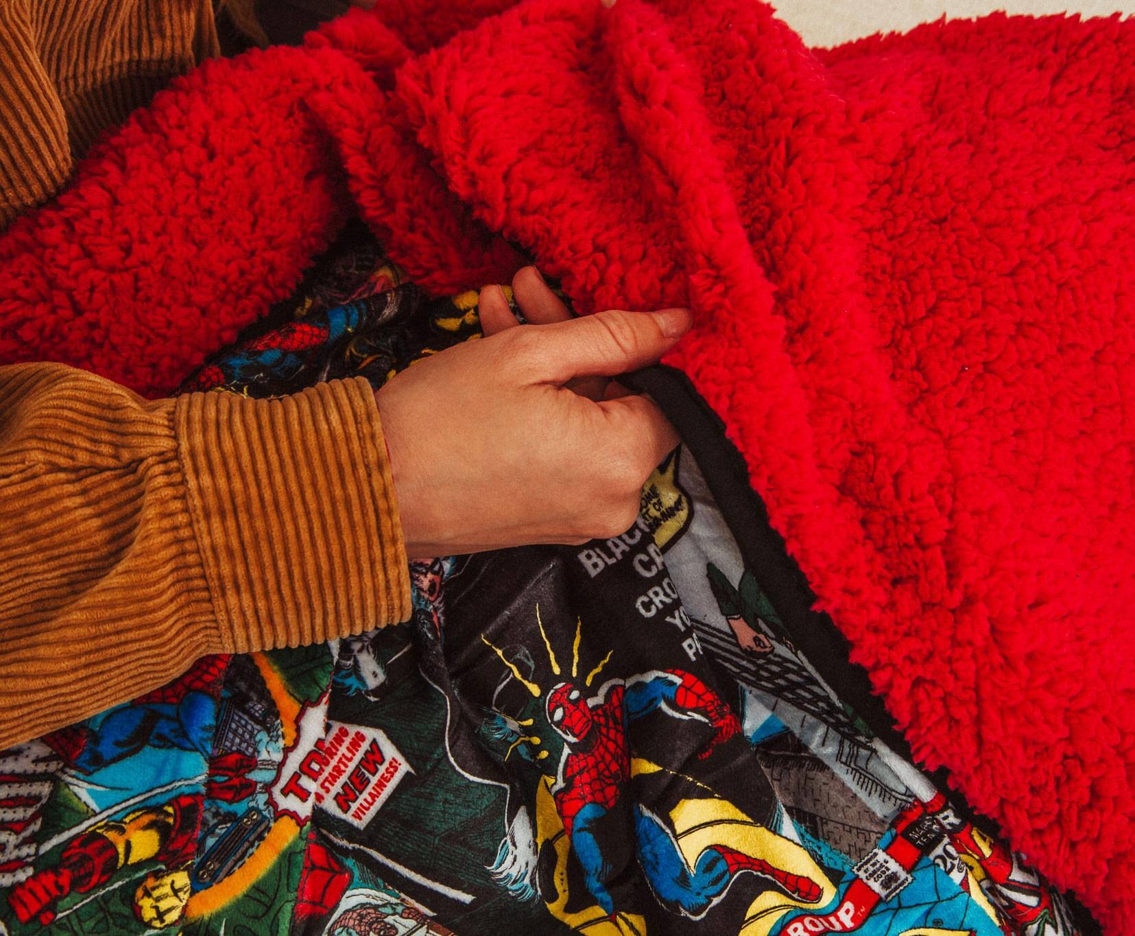 INTY TORINO STARTLING VILLAINNESS!  
OMEGA BLACK CRO Y P/ NARS  
100 20 RouP