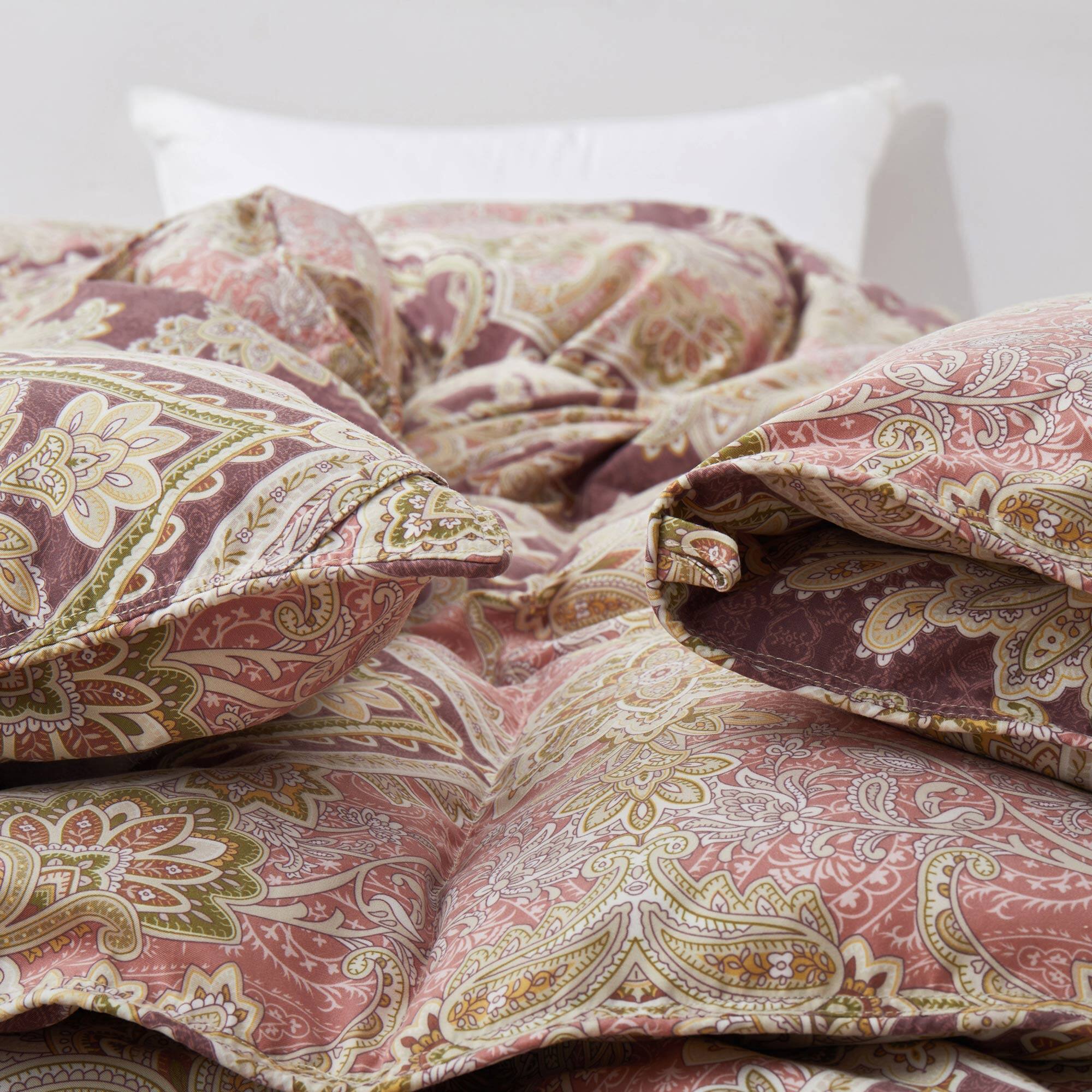 Alt View 1. Peace Nest - Peace Nest All Season Paisley Floral Goose Feather Fiber Comforter Duvet Vintage Style, Red Paisley, King - Red Paisley.