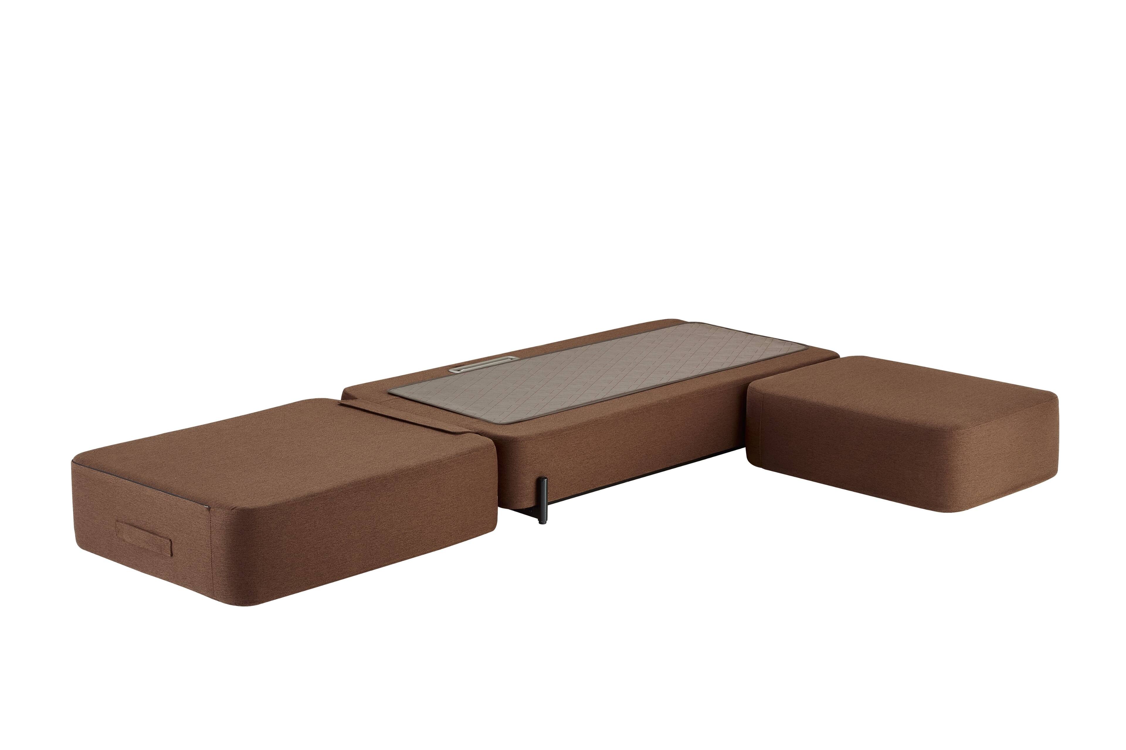 Angle. CERAGEM - Ceragem S4 Massage Lounger - BROWN.