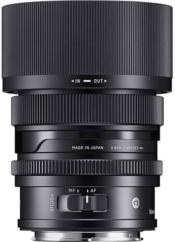 IN OUT  
MADE IN JAPAN  
0.45M / 1.48FEET  
MF | AF  
FOCUS