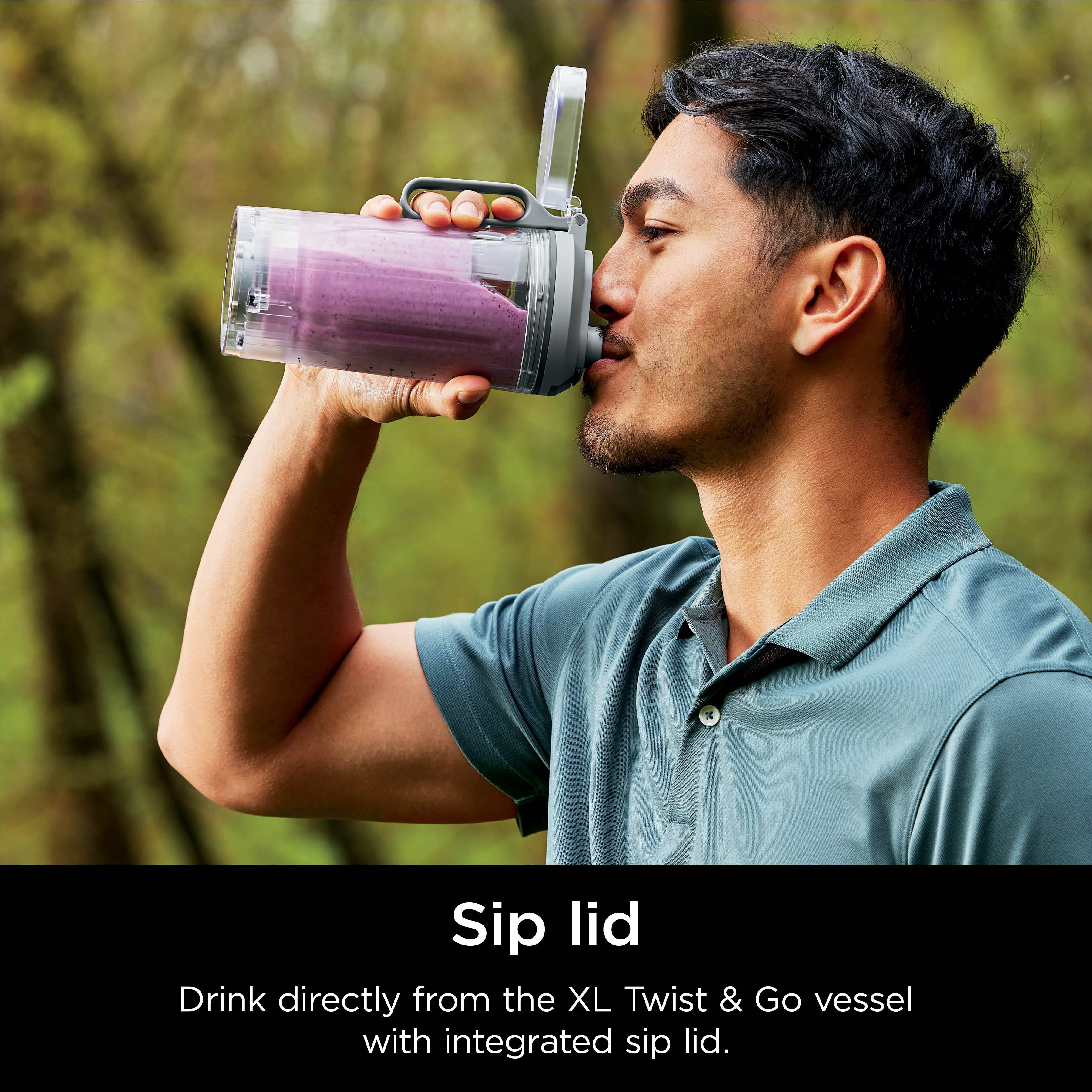 Drink directly from the XL Twist & Go vessel with integrated sip lid.