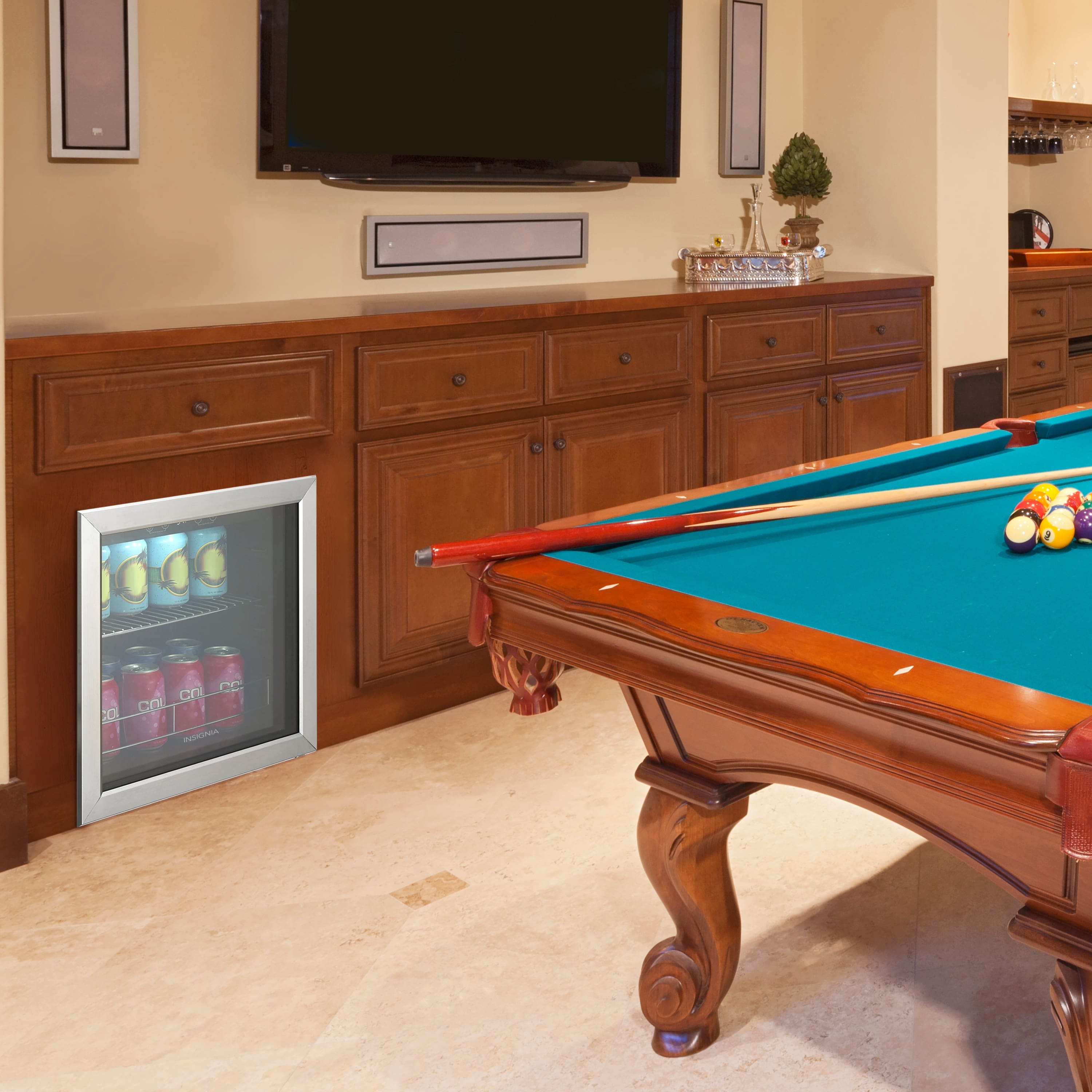 The text on the image is "00c FCA COLCC Cn COL RSRAME." However, it appears to be a random combination of letters and numbers without any meaning. It is not possible to group or correct this text without additional context or information.