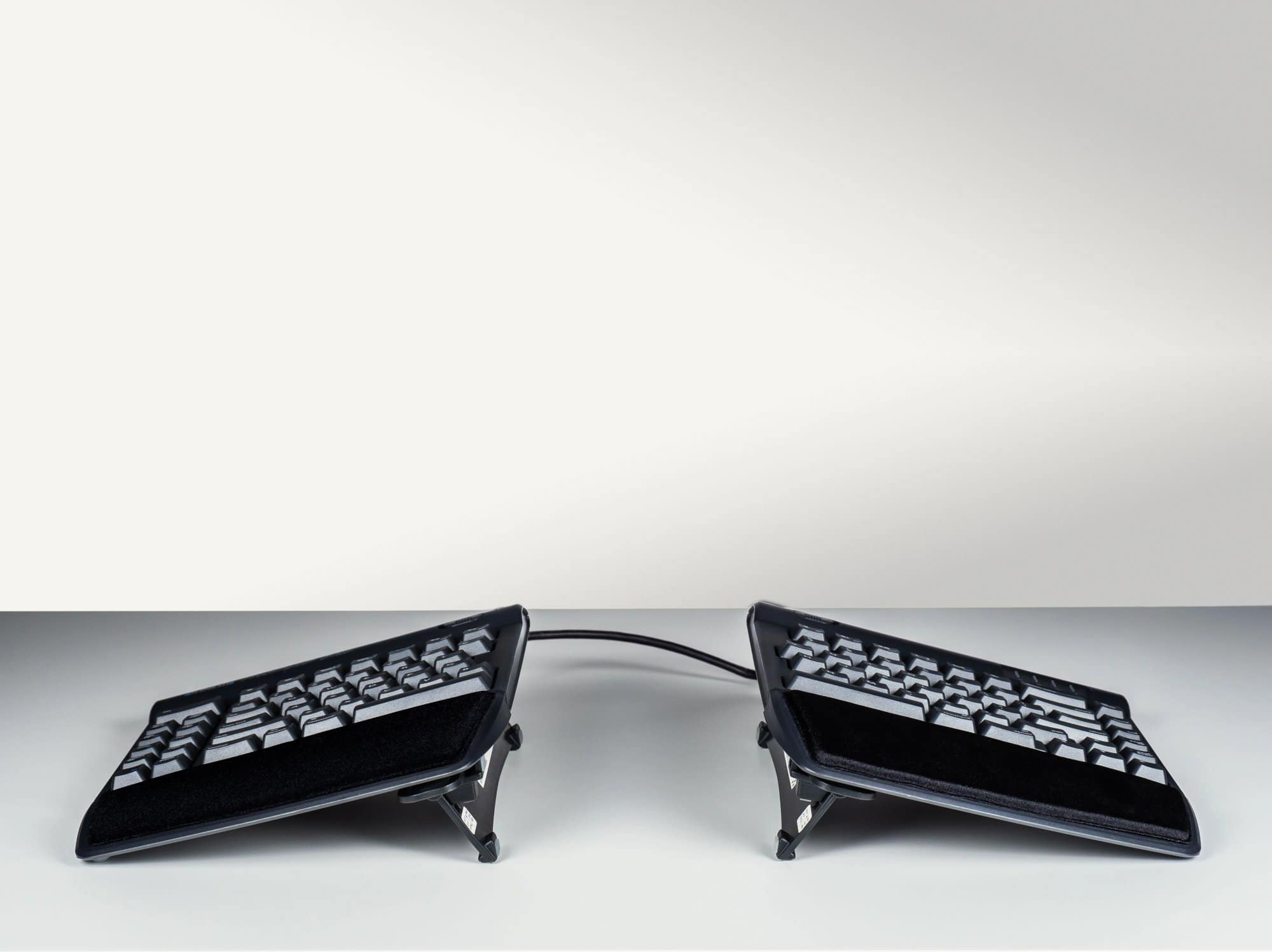 KINESIS - Freestyle2 Split Ergonomic Keyboard for Mac with VIP3 Tenting Kit - Graphite