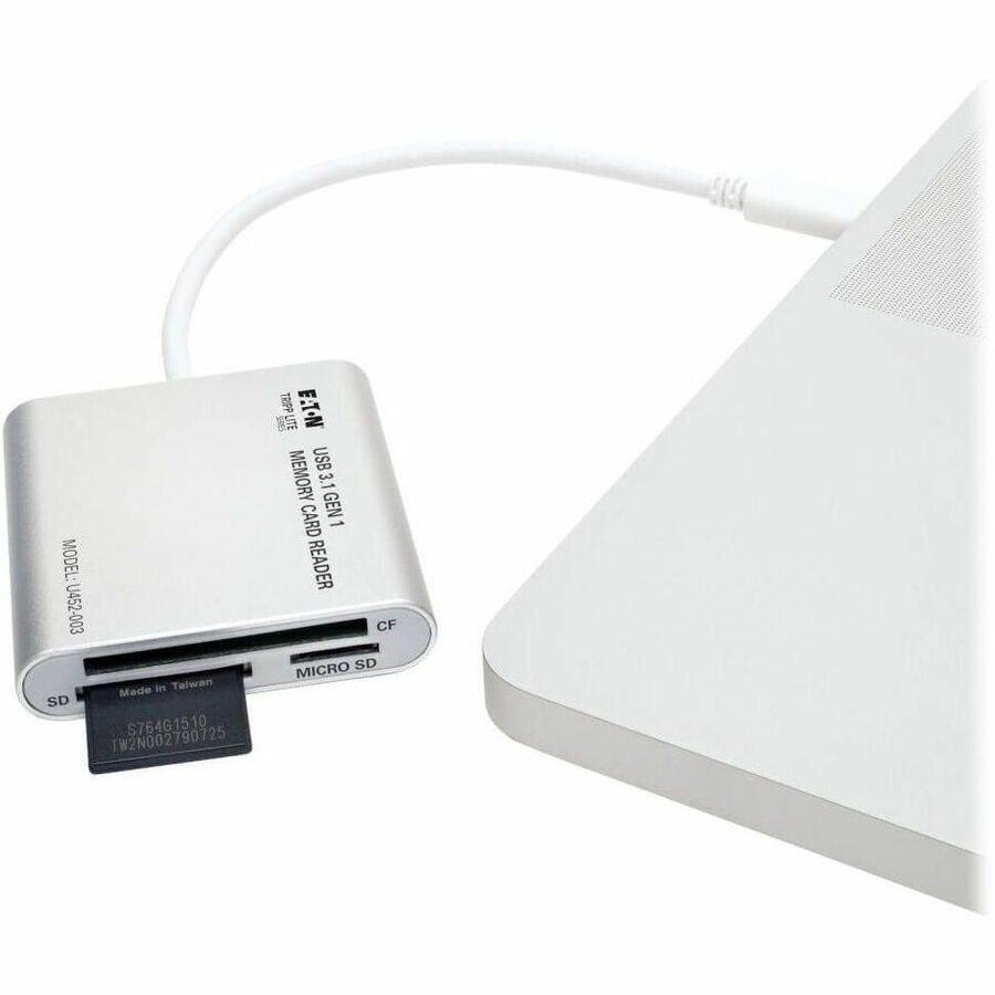 MODEL: U452-003  
USB 3.1  
MEMORY CARD READER  
CF  
SD  
MICRO SD  
USB 3.1 GEN 1  
Made in Taiwan  
S764G1510  
TW2N002790725