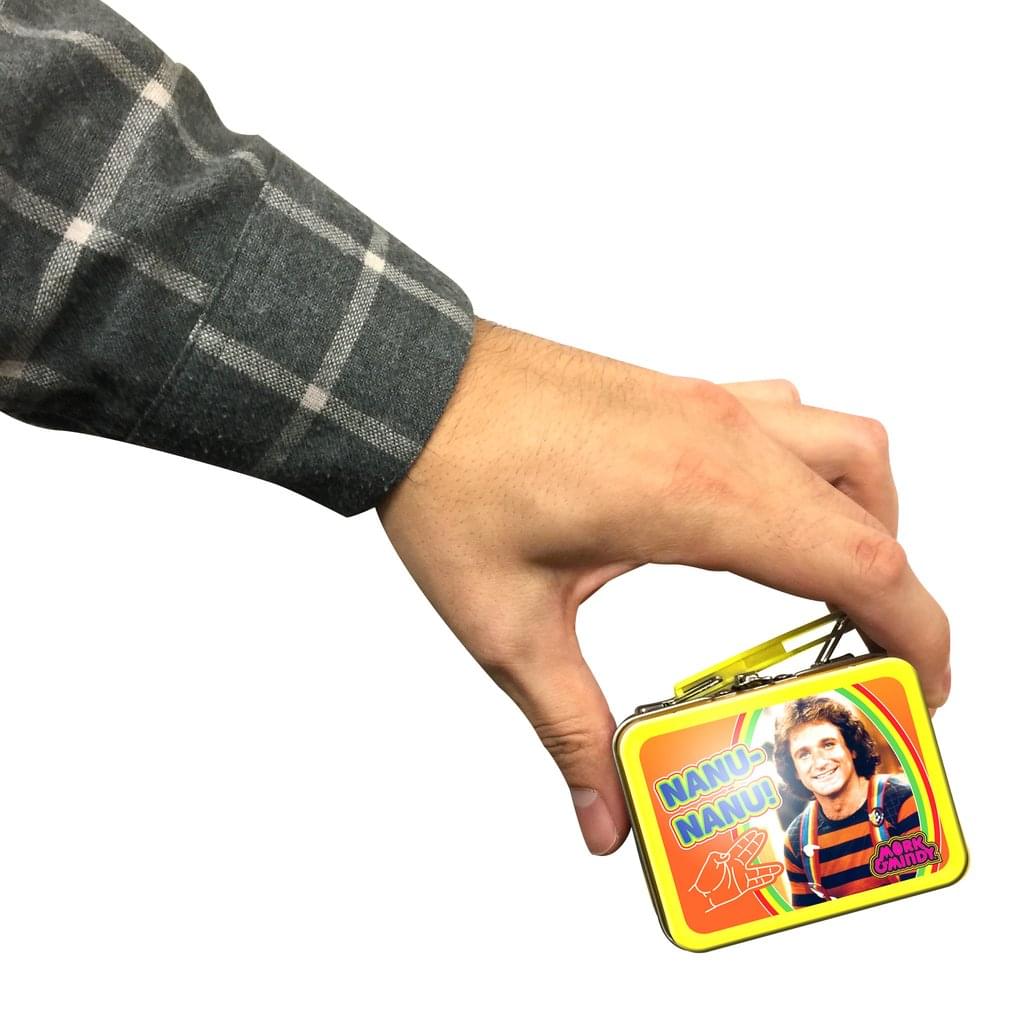 NANU-NANU!  
MORK G'MINDY