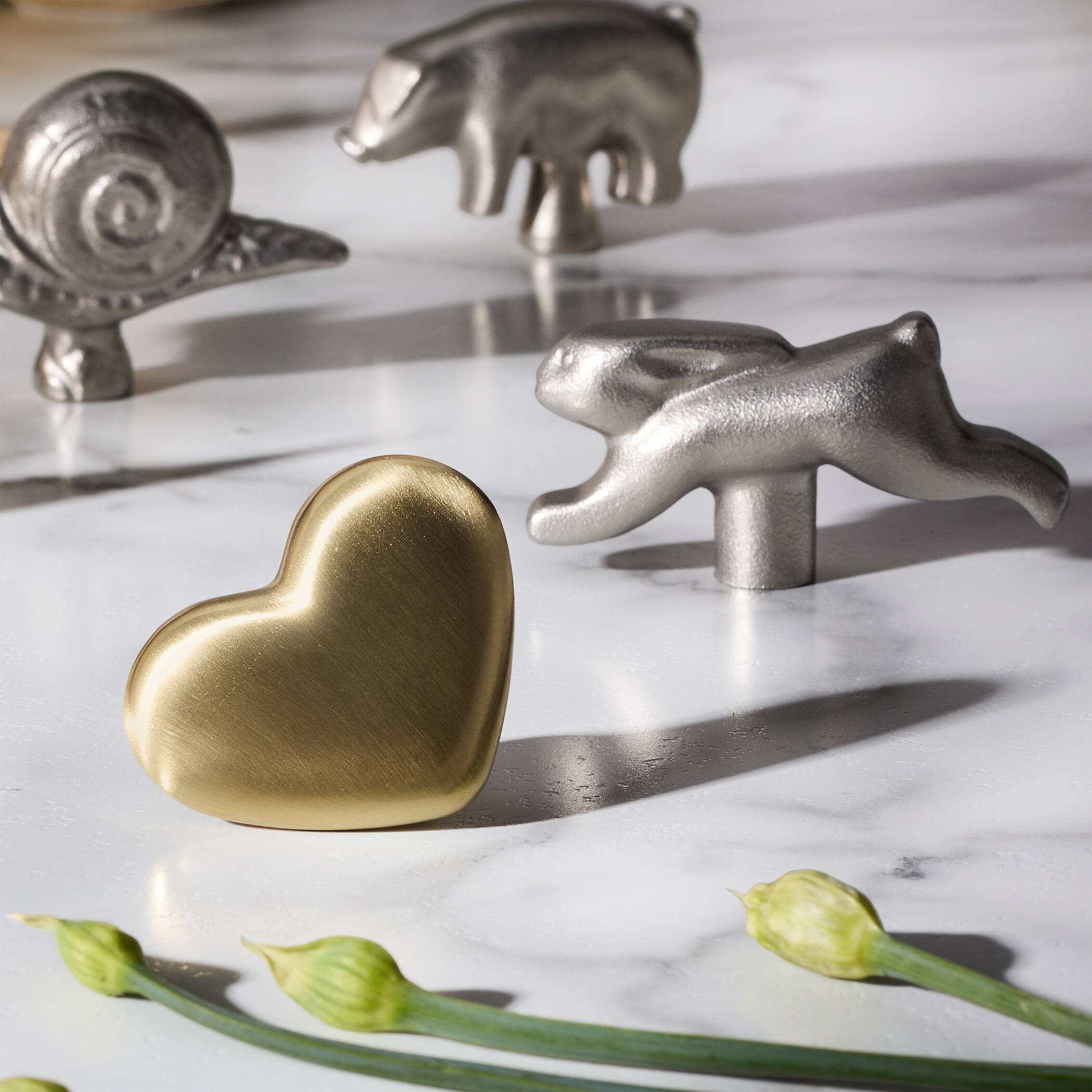 Alt View 5. Staub - Staub Heart Knob - Light Gold - Gold.