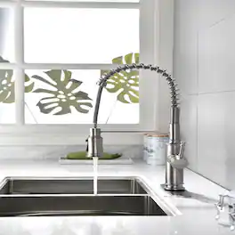 Ropilly - Single Handle Pull Down Kitchen Faucet with Spring Design and Spot Resistant Stainless Finish - Brushed Nickel