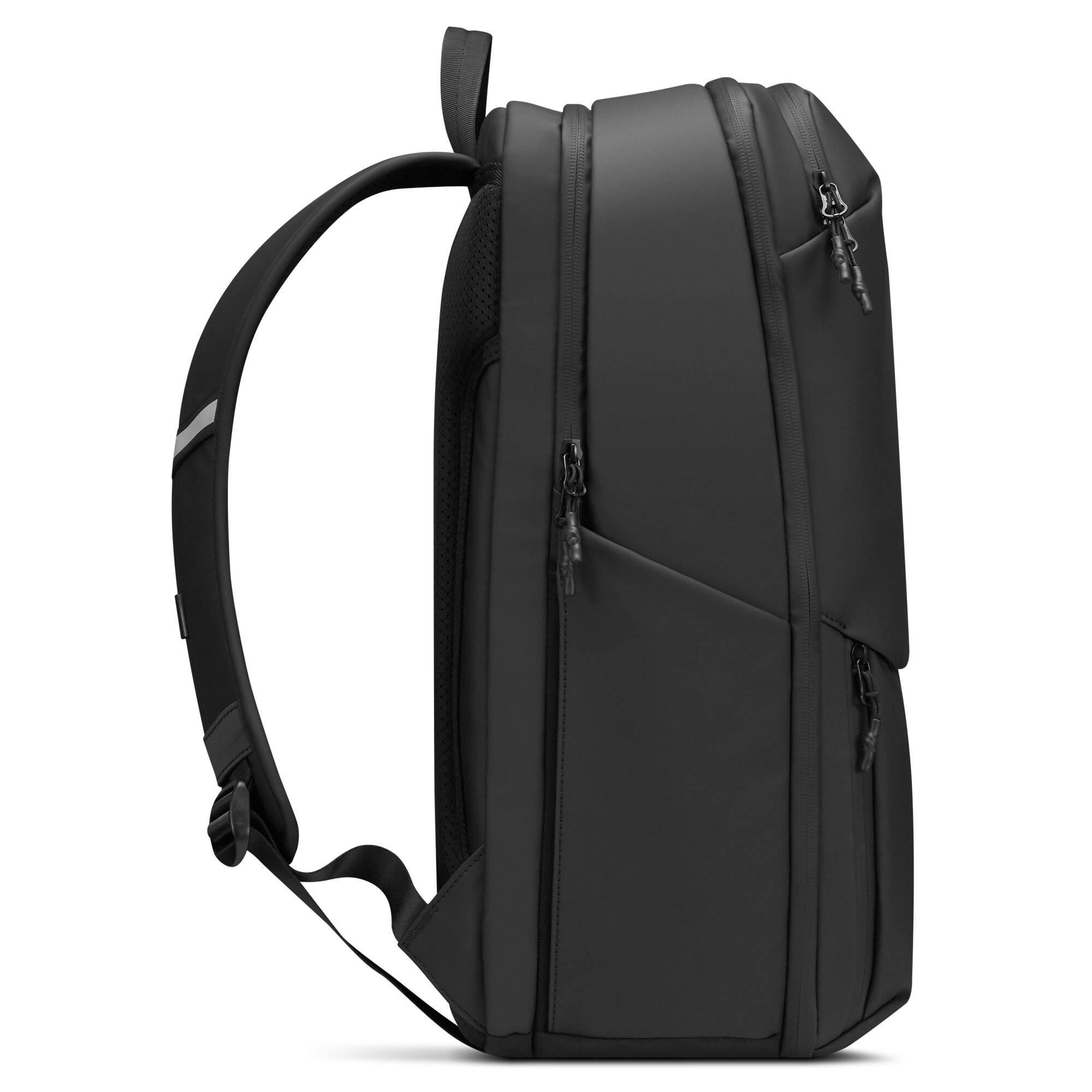 Alt View 3. Lenovo - Lenovo Legion 17" Gaming Backpack GB800 (Black), For Gaming - Black.