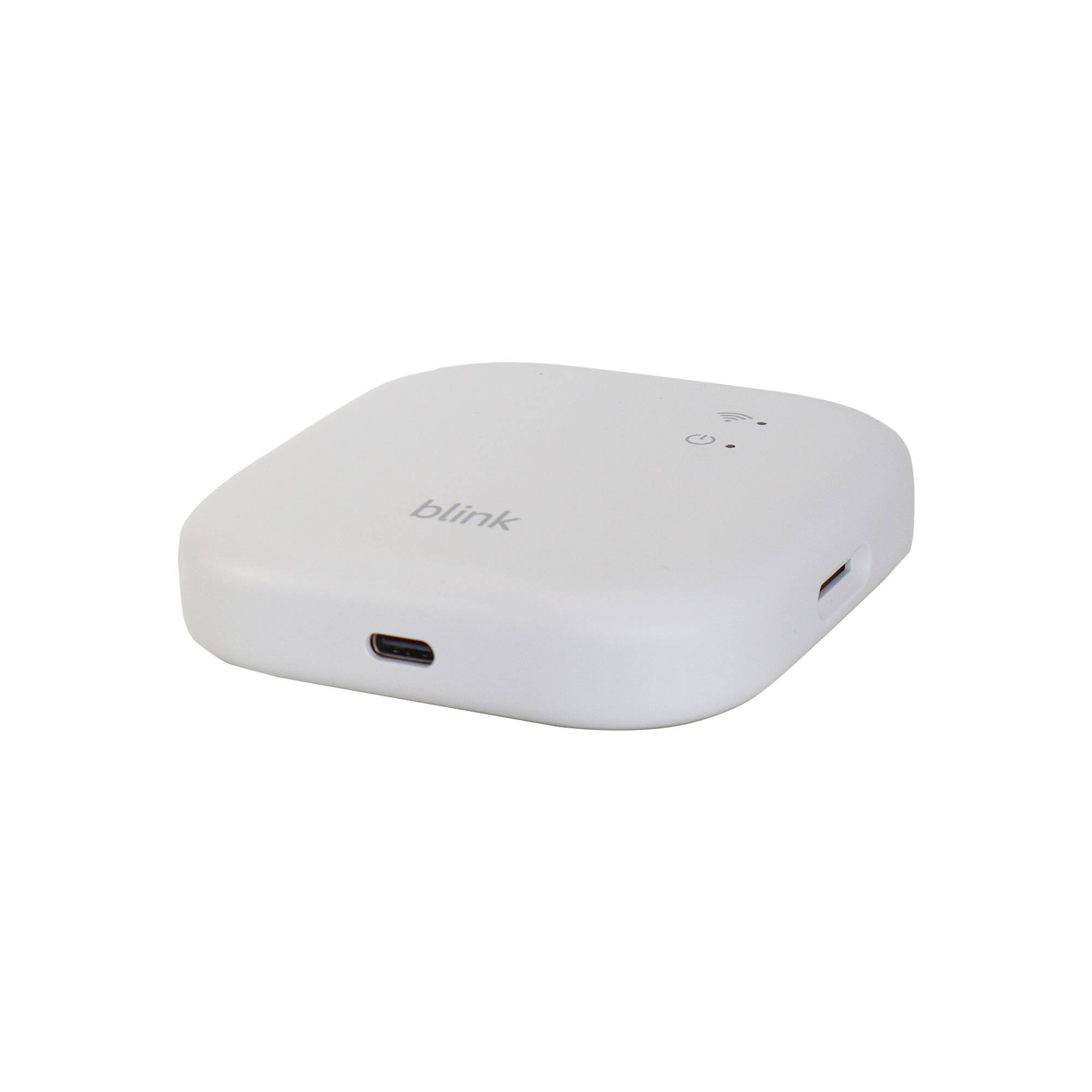 Angle. Blink - 2x Blink Outdoor 4 XR Security Camera Extended Range (Sync Module XR) - 4 Camera - Black.