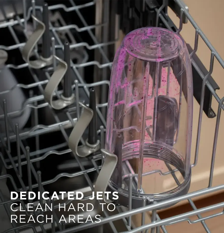 Dedicated jets clean hard to reach areas.